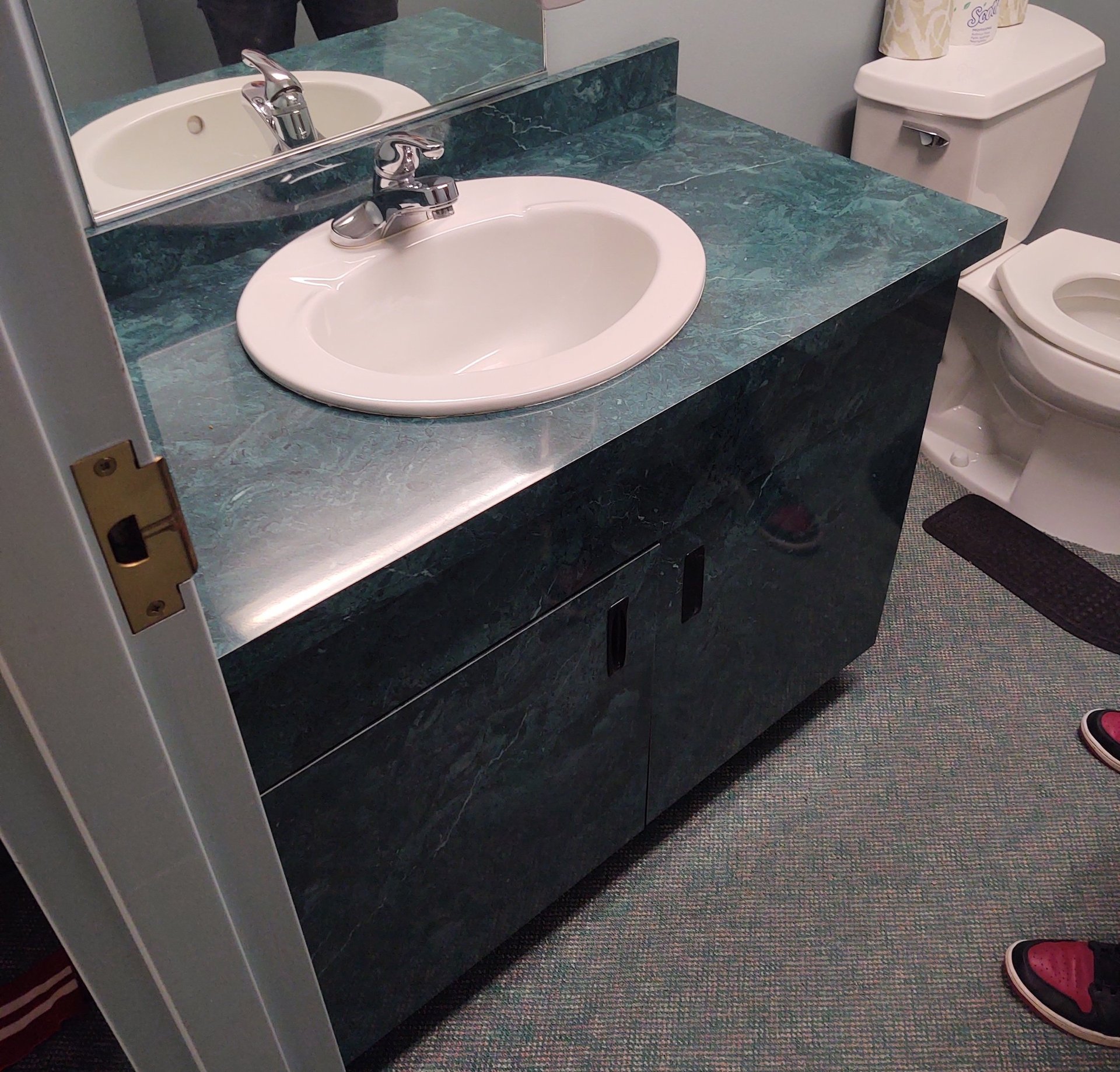 black and white bed linen