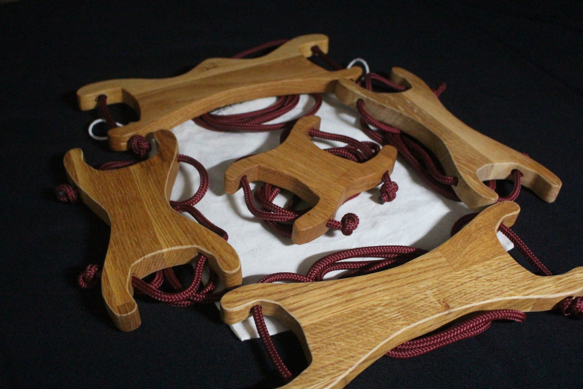 black and white bed linen