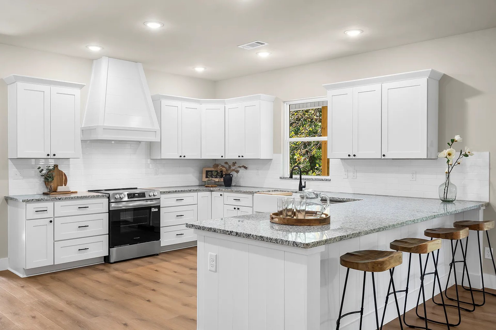 white fabric sofa set