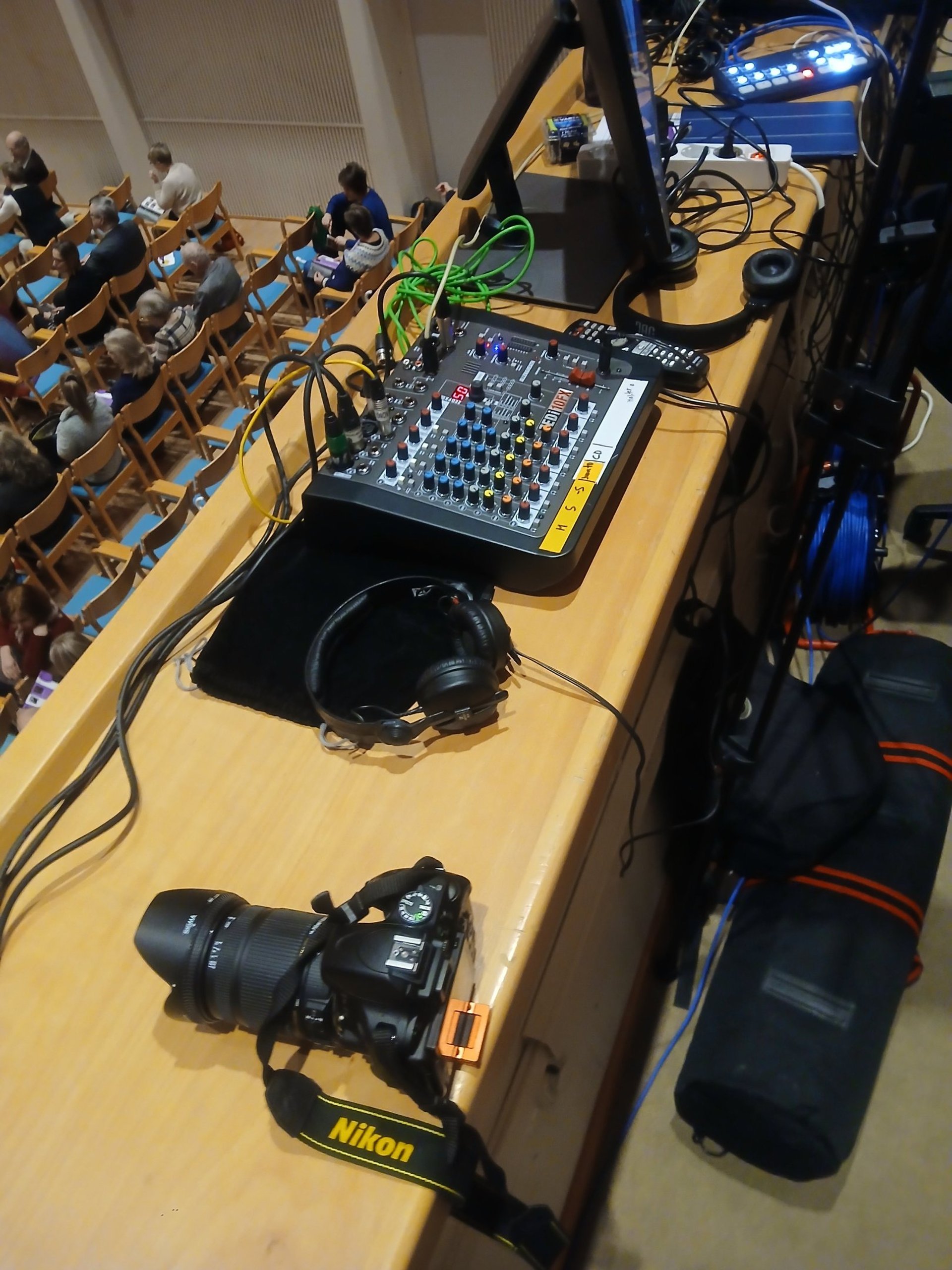 black and brown leather padded tub sofa