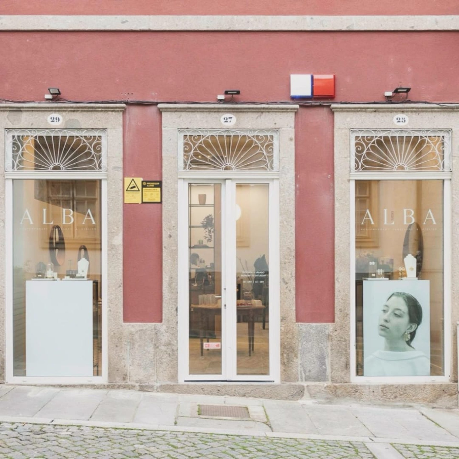 black and white bed linen