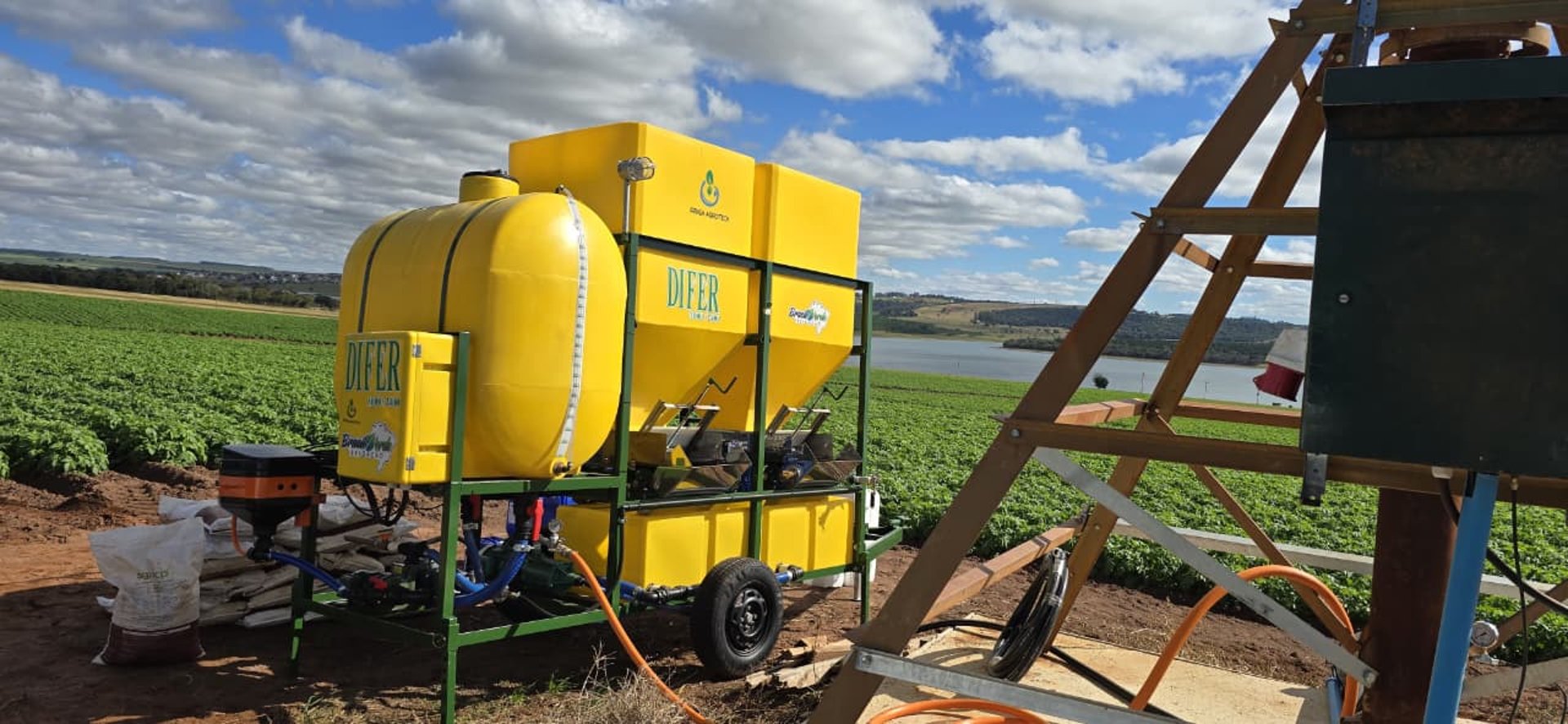 black and brown leather padded tub sofa