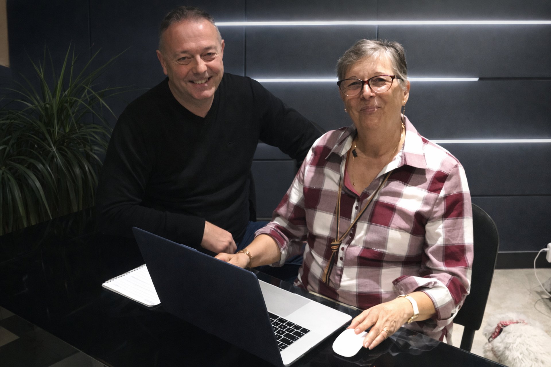 black and white bed linen