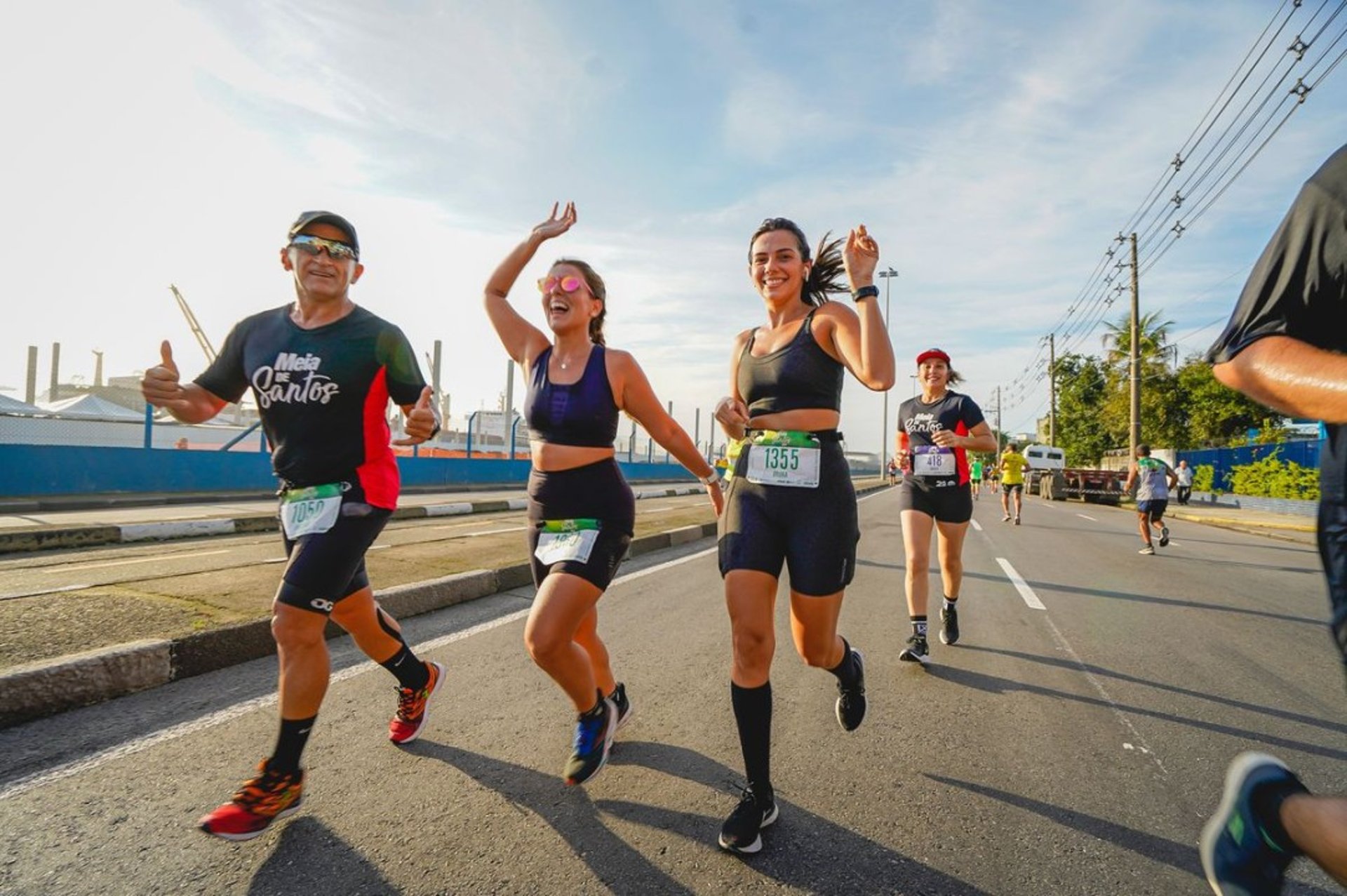 black and white bed linen