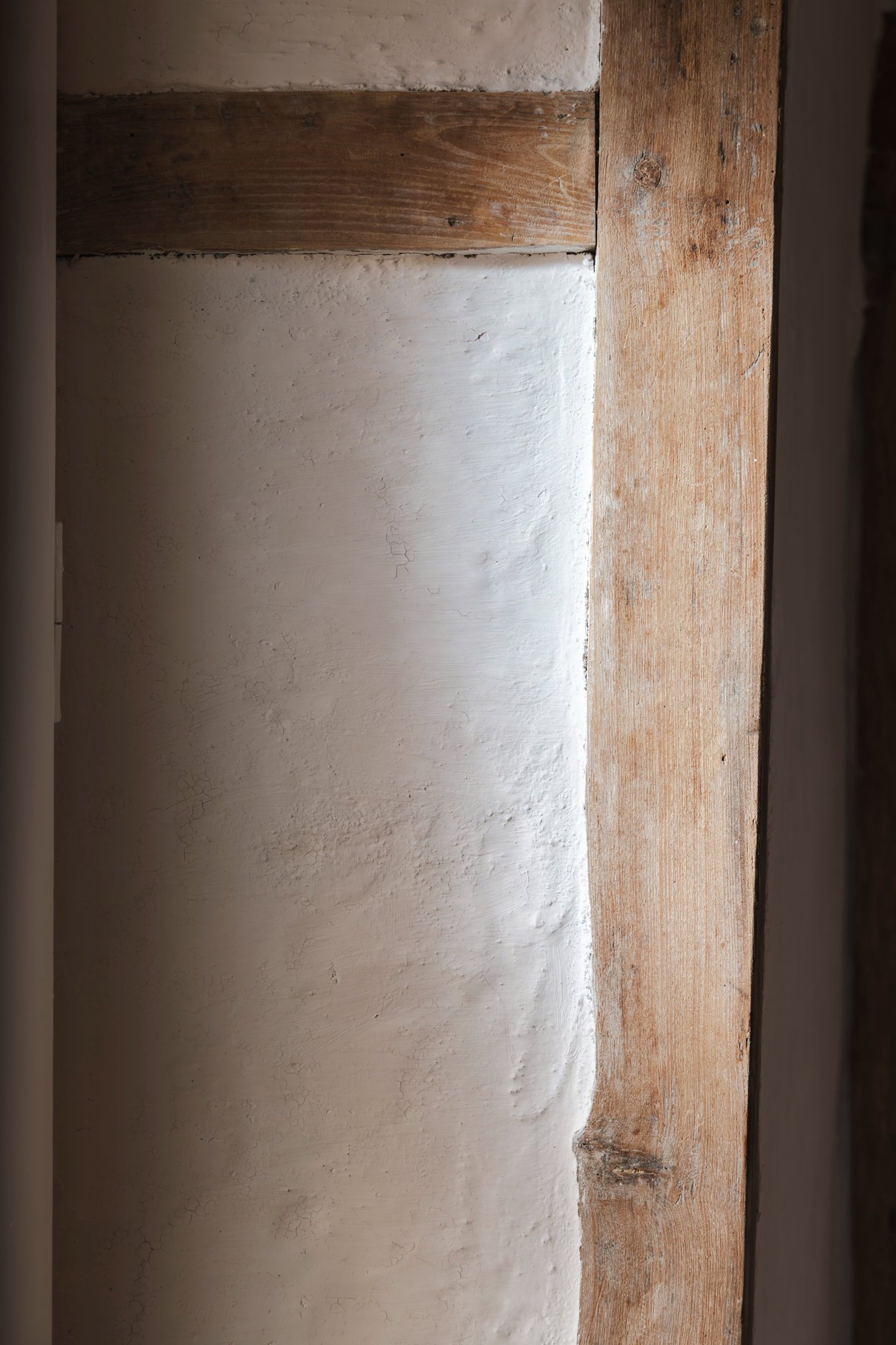 gray computer monitor