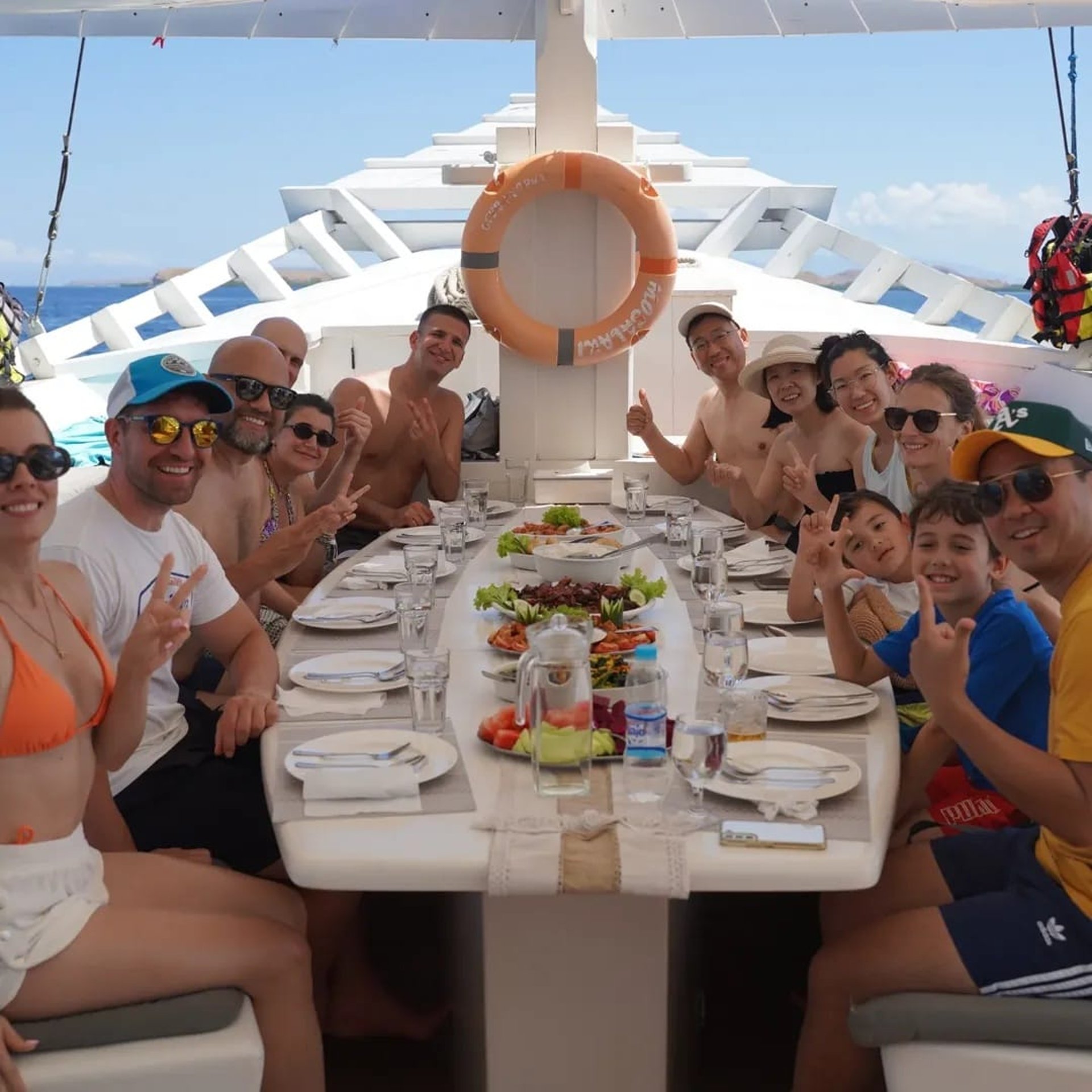 black and white bed linen