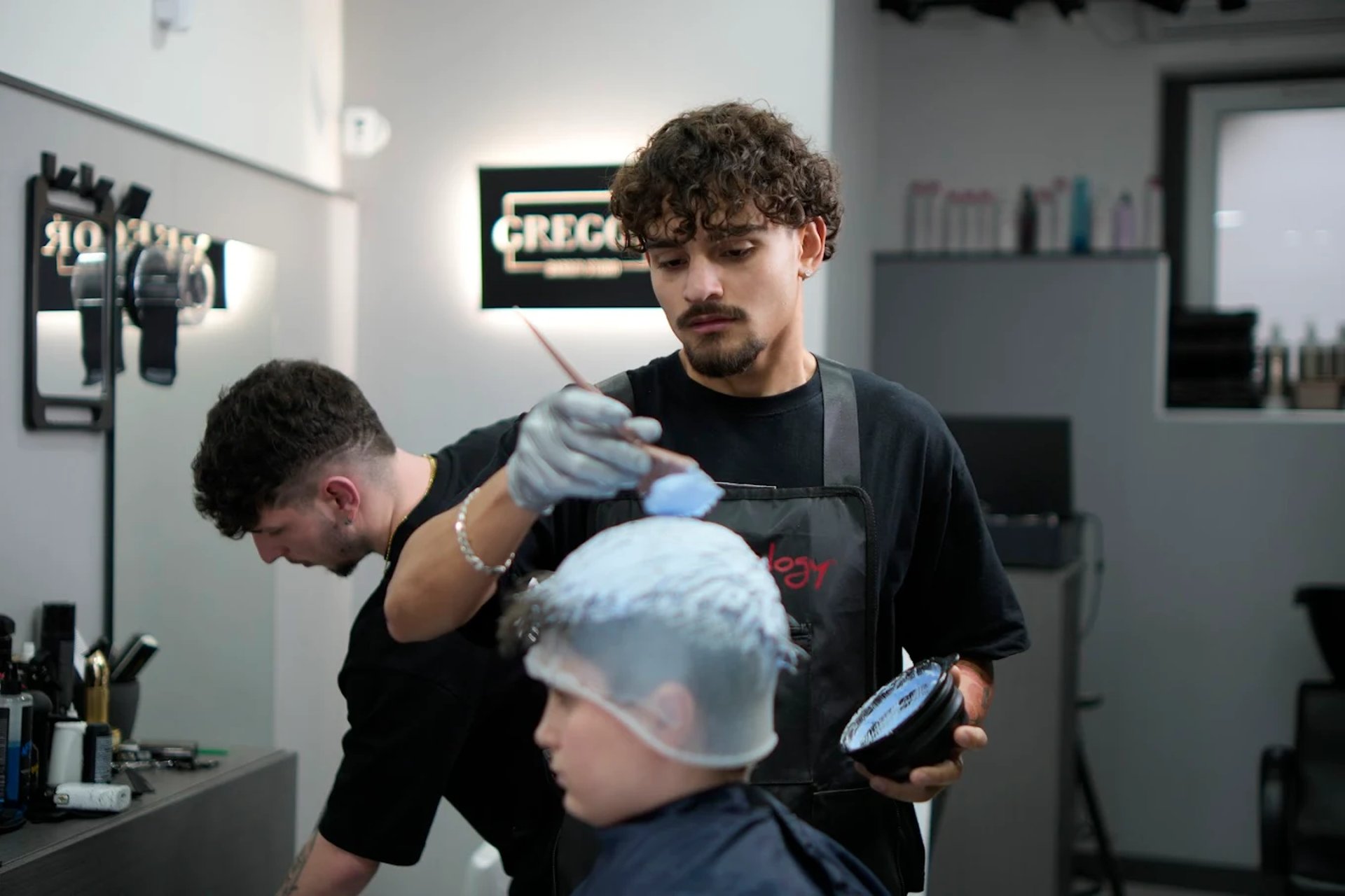 black and white bed linen