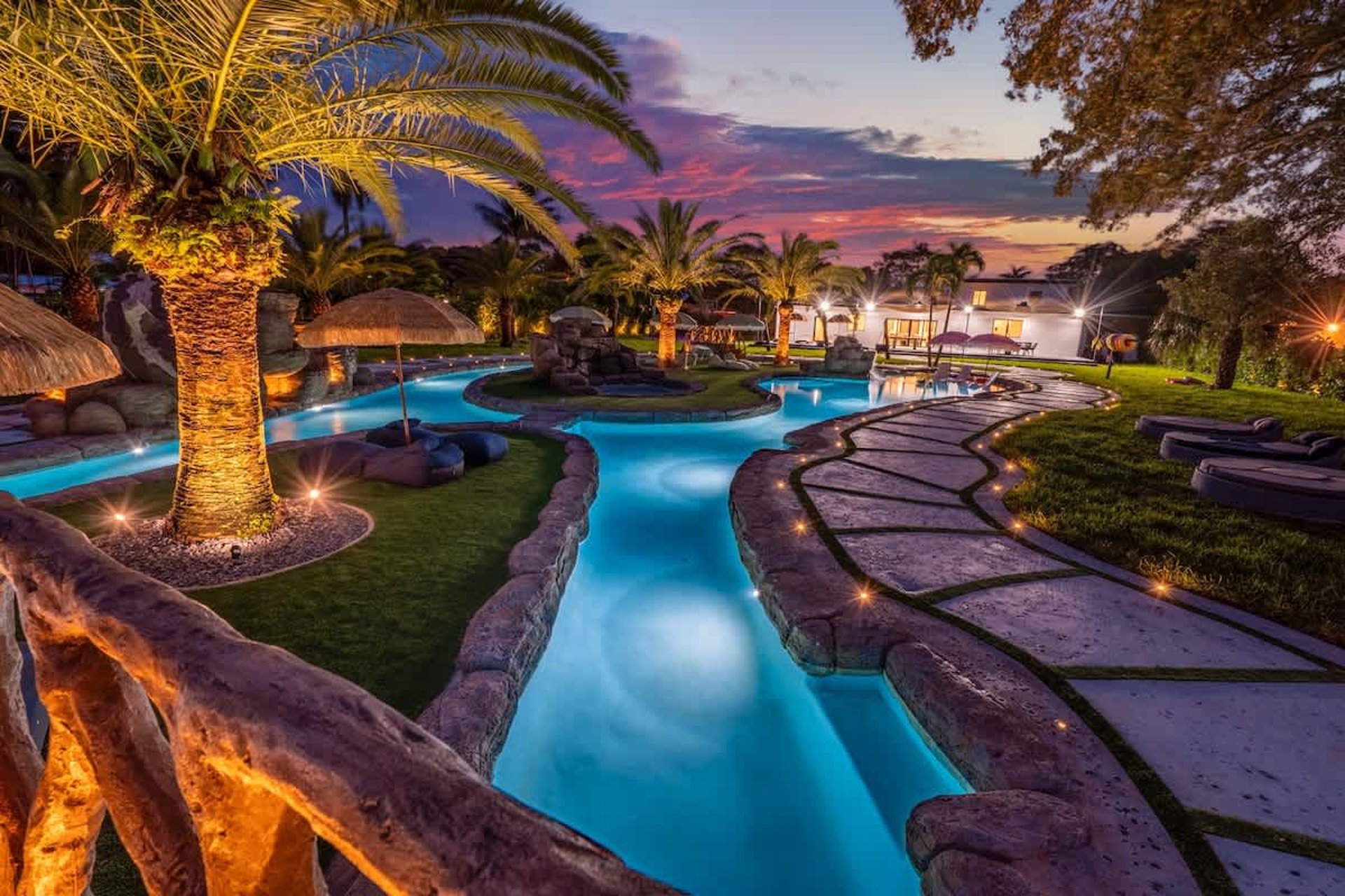 black and white bed linen