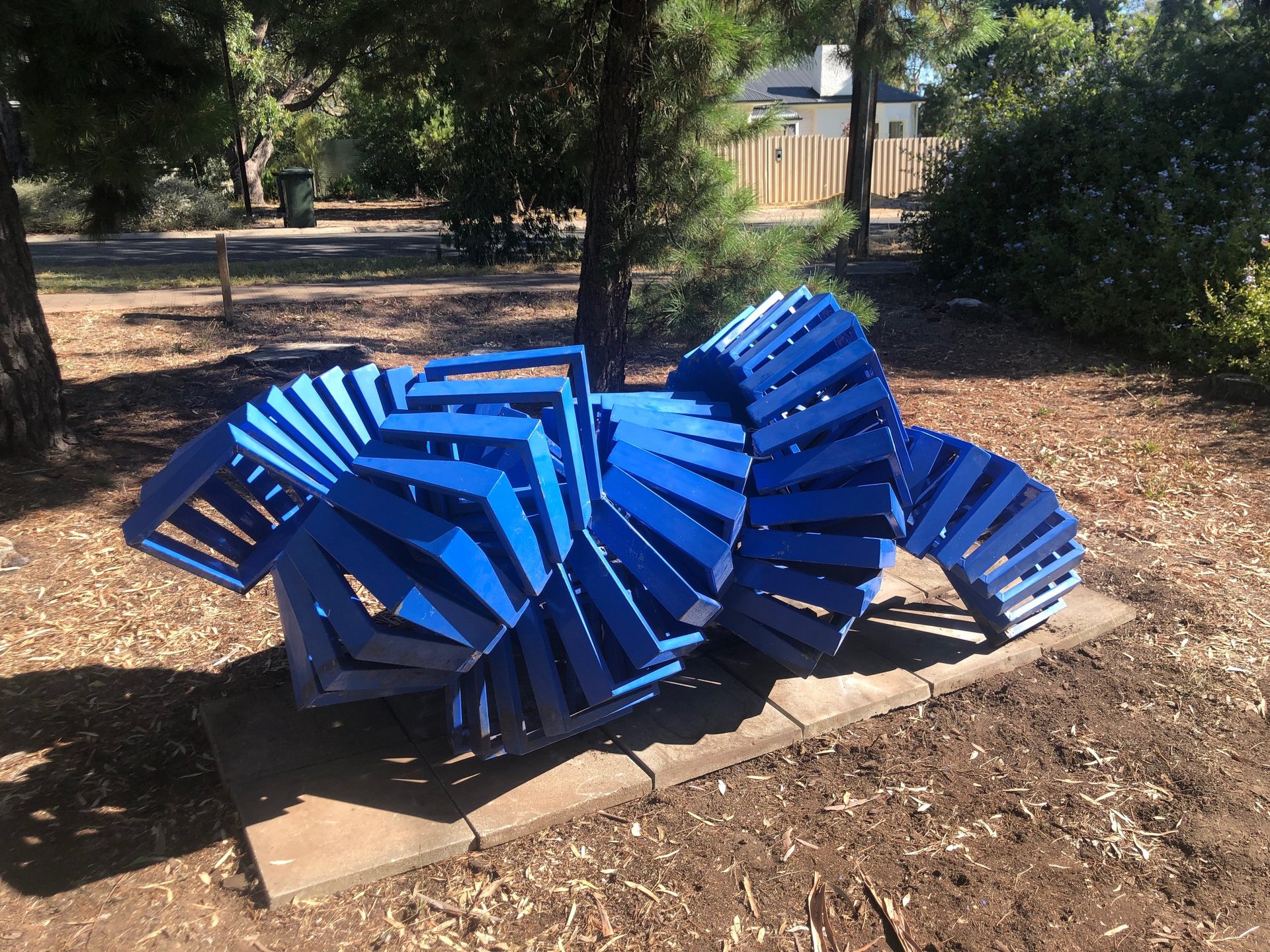 gray computer monitor