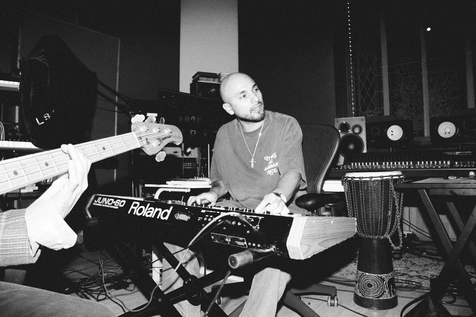 black and white bed linen