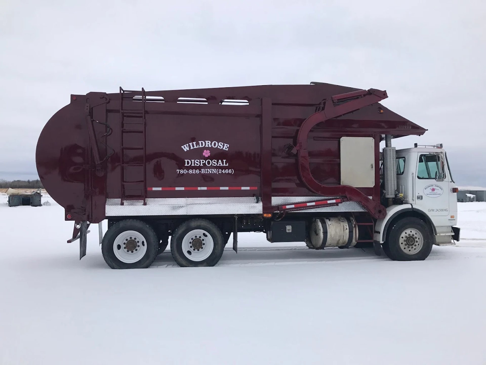 black and brown leather padded tub sofa