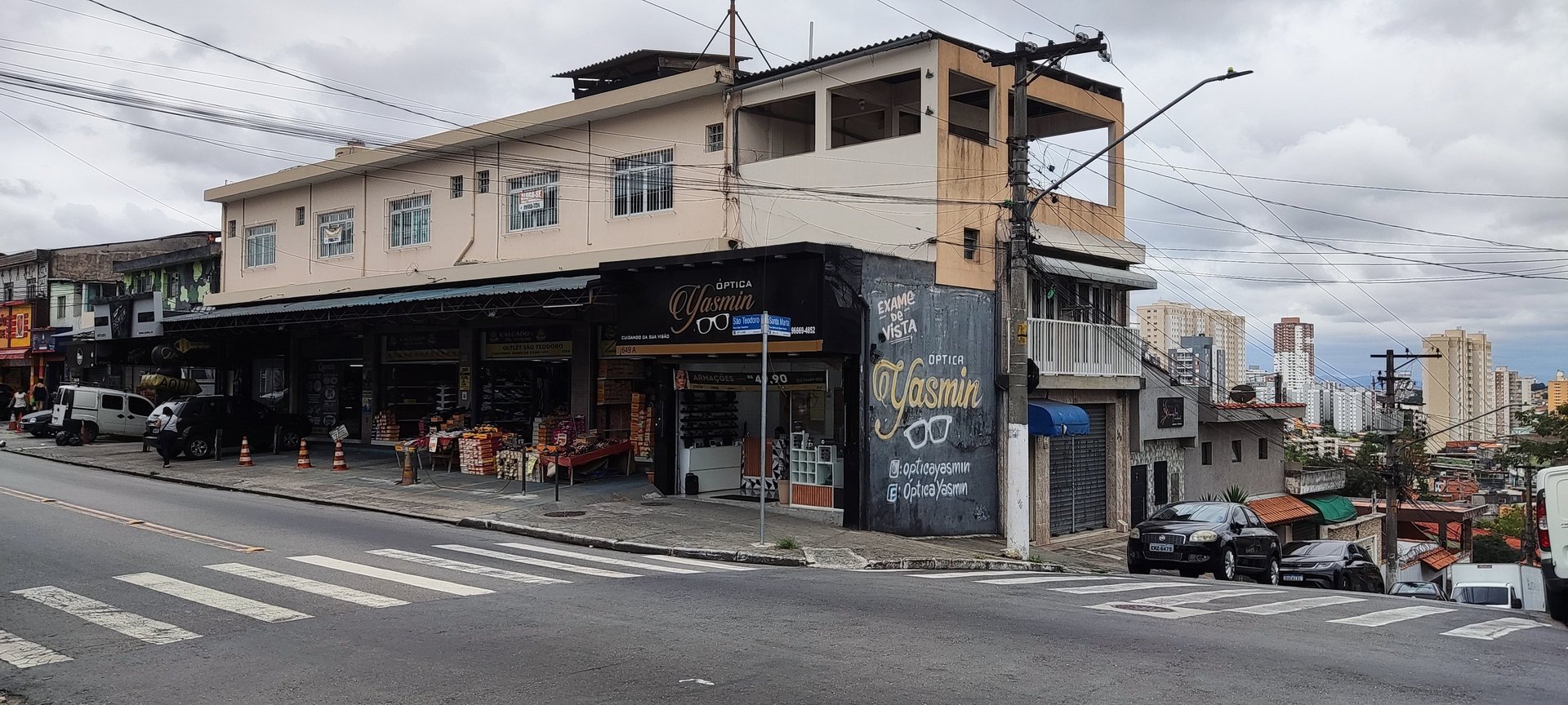 black and brown leather padded tub sofa