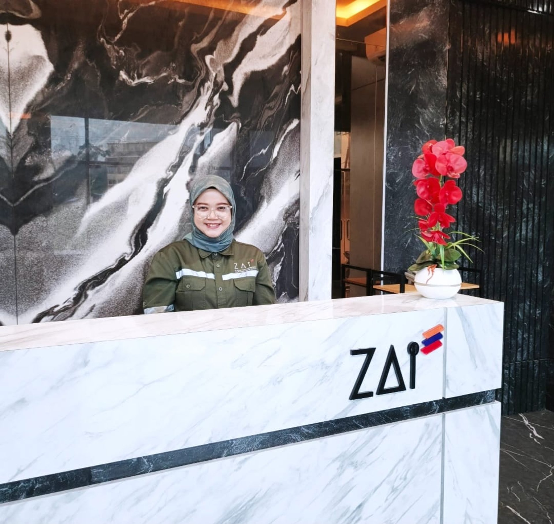 an abstract photo of a curved building with a blue sky in the background