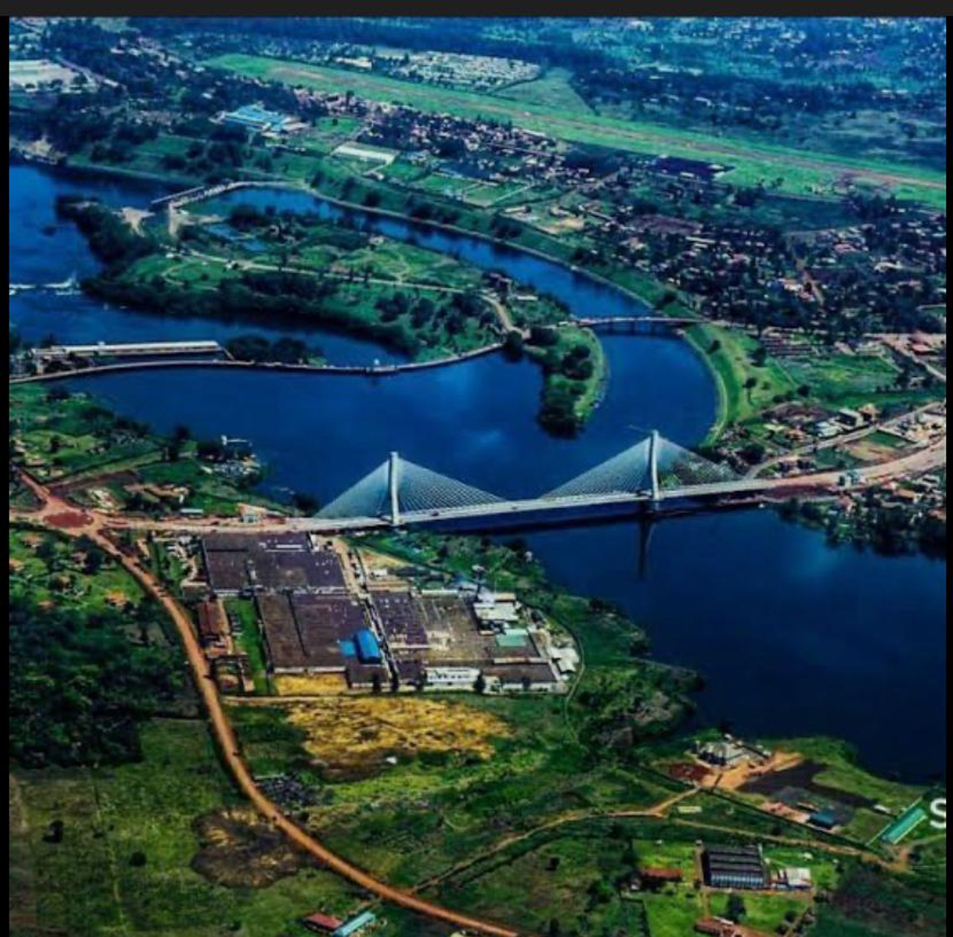 a black and white photo of a dark room