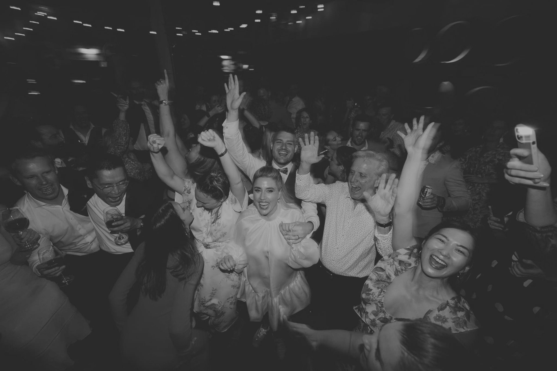 black and white bed linen