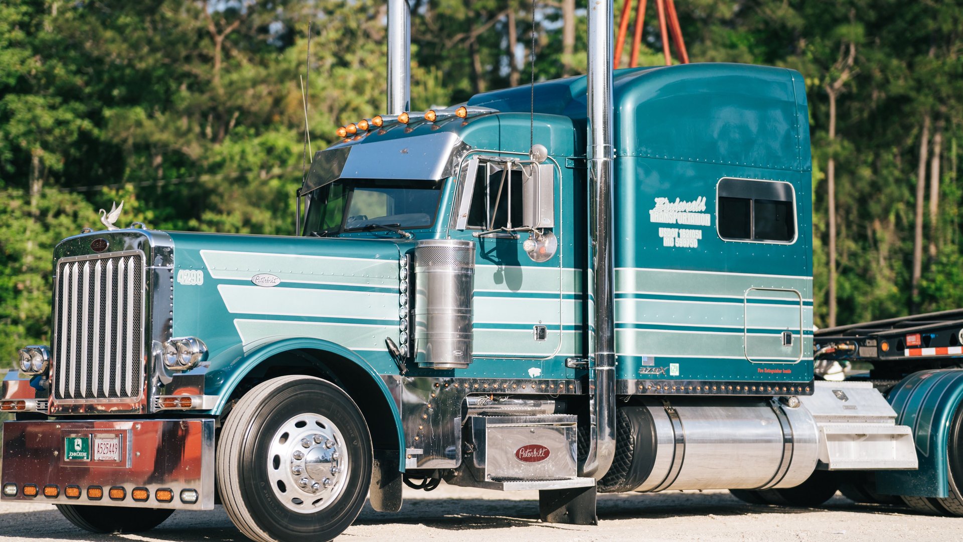 an abstract photo of a curved building with a blue sky in the background