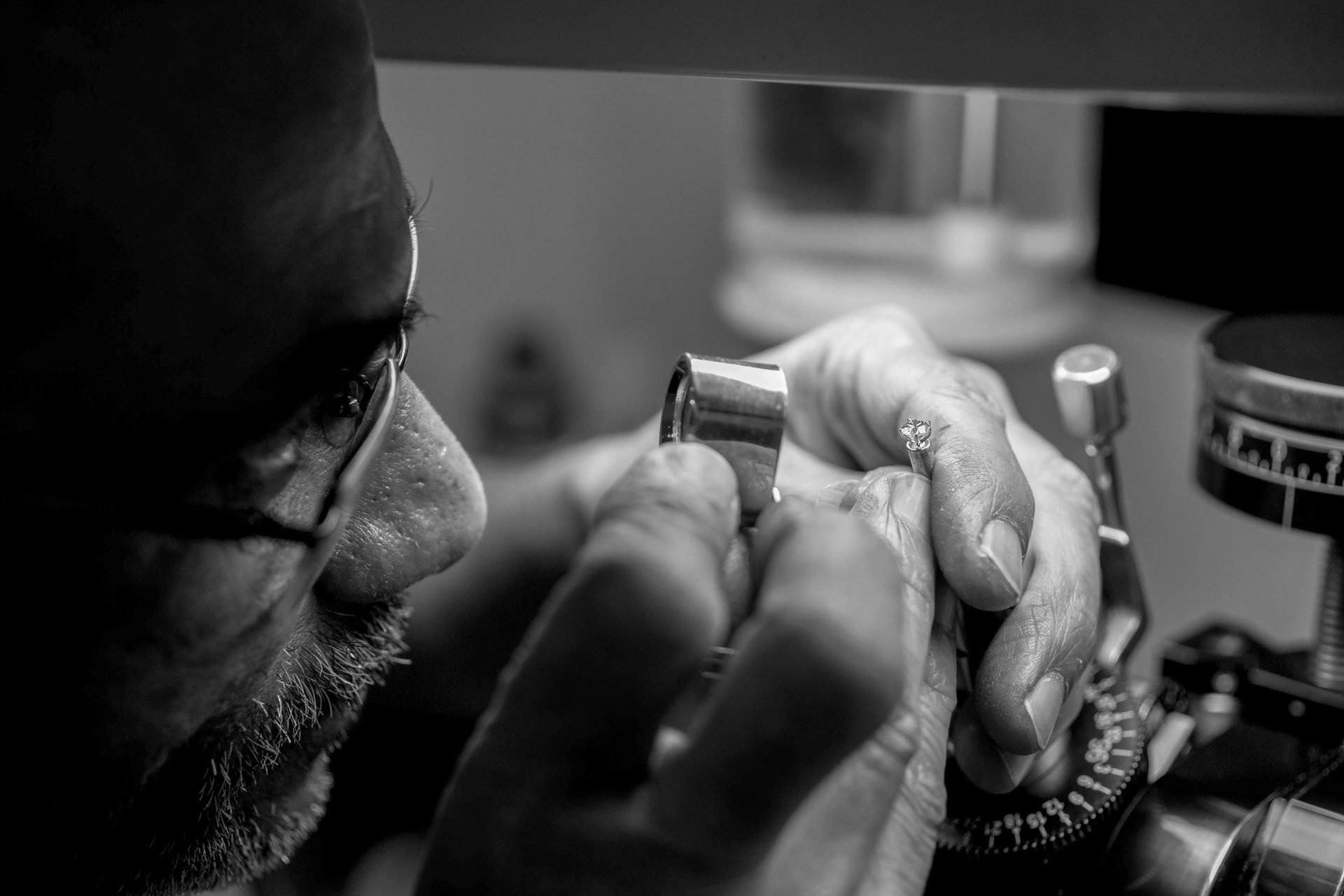 black and white bed linen