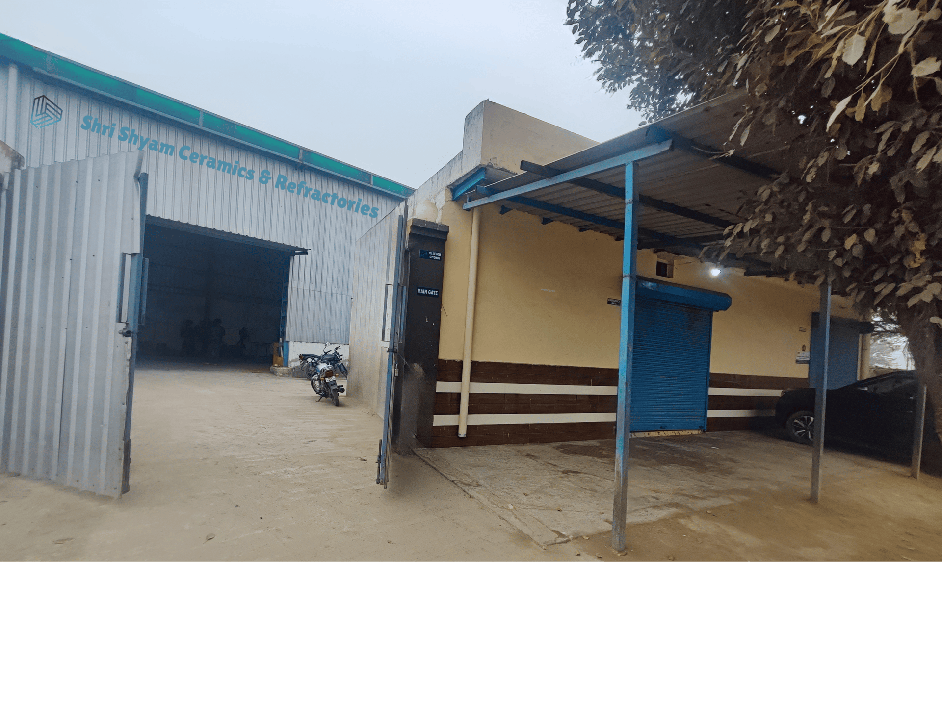black and brown leather padded tub sofa