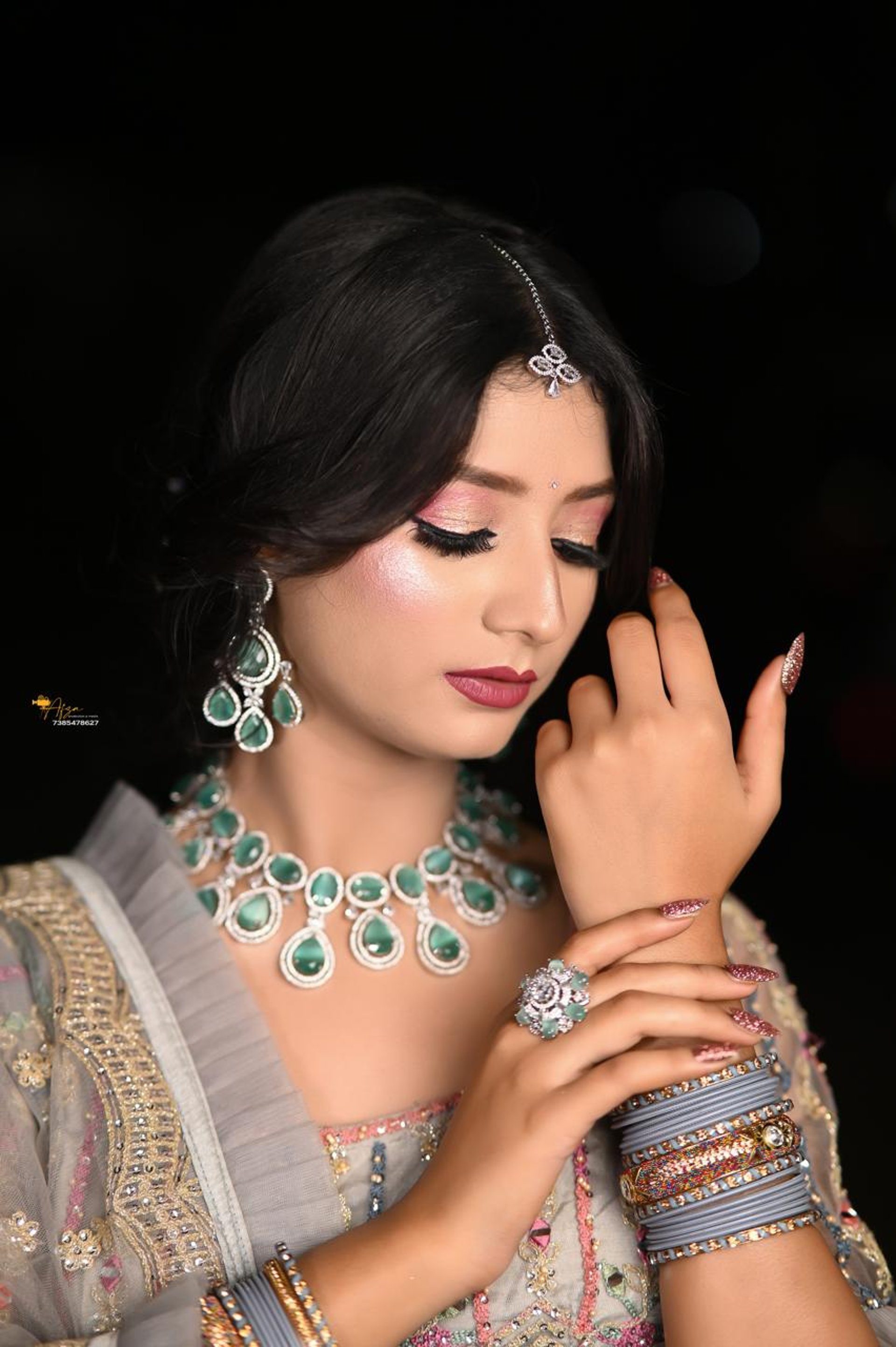 black and white bed linen