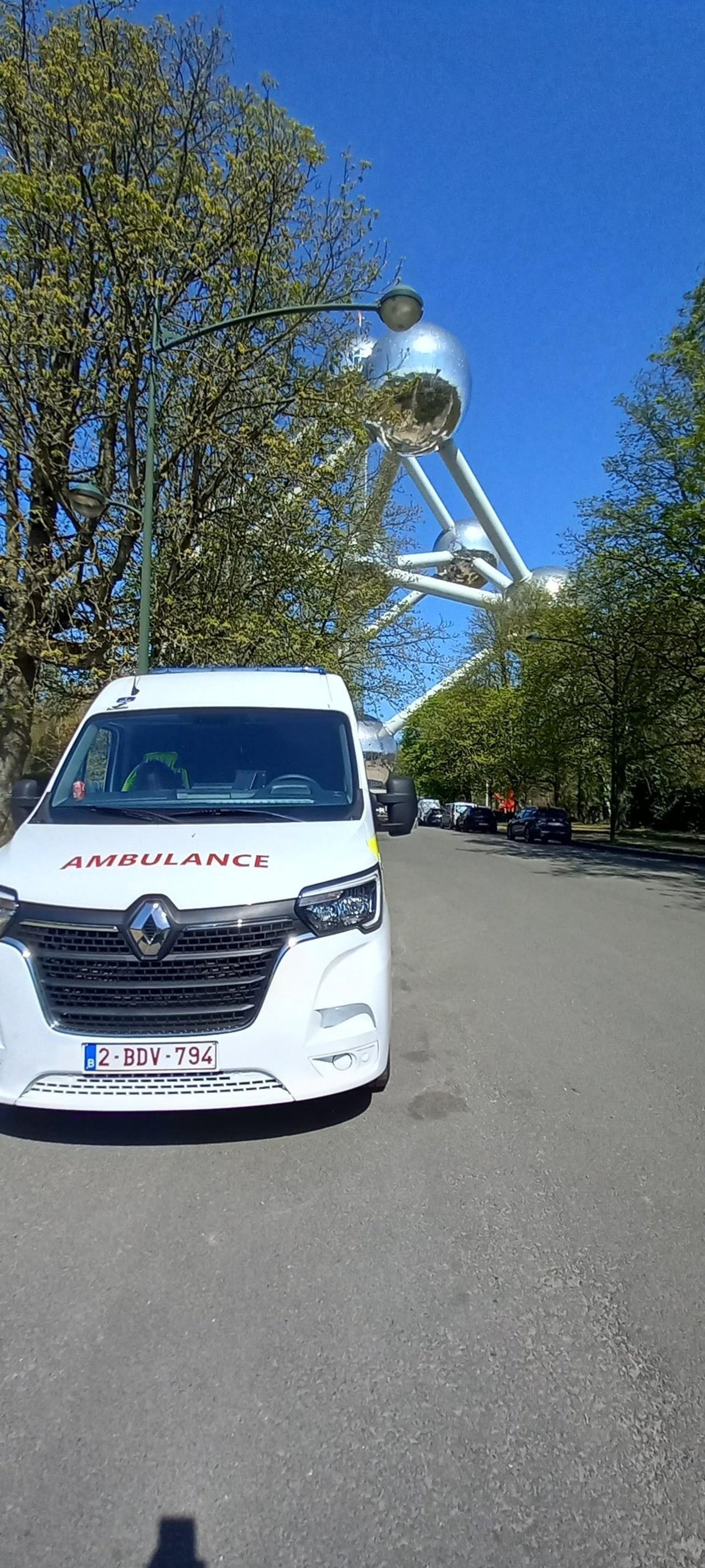 black and brown leather padded tub sofa
