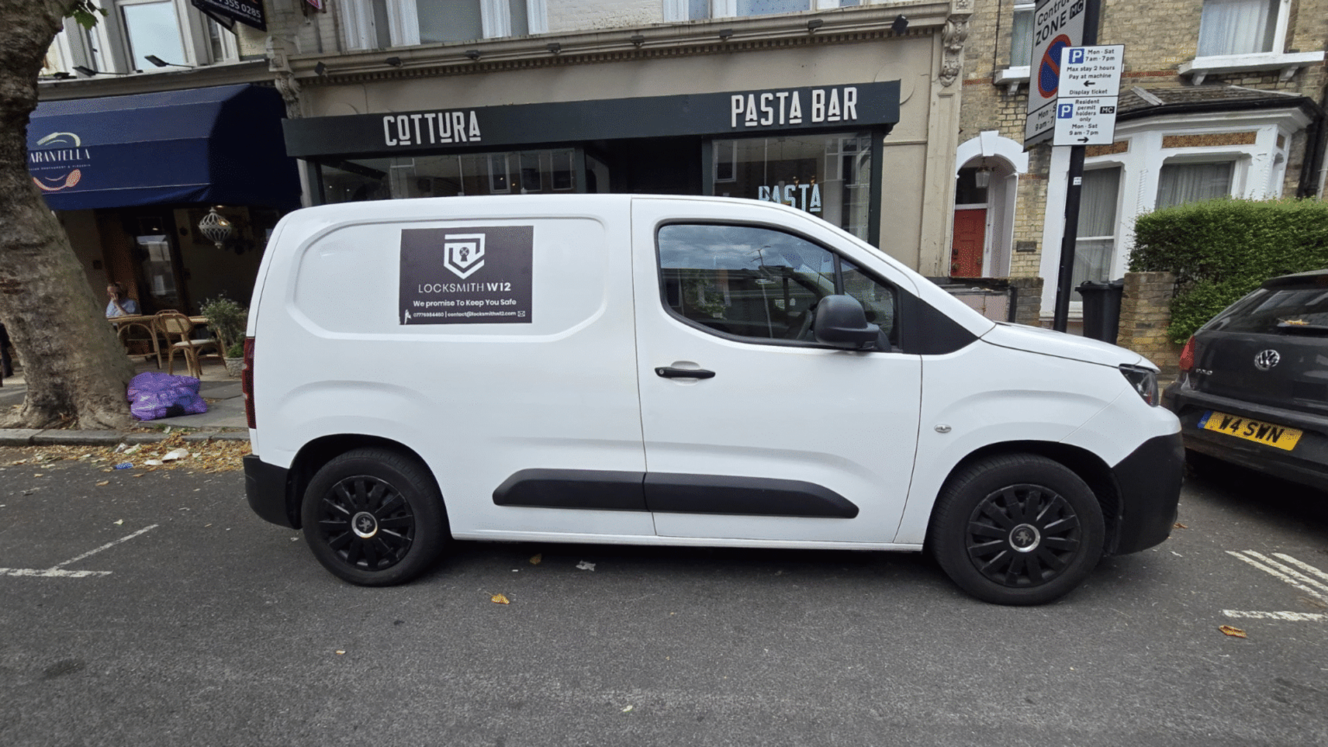 black and white bed linen