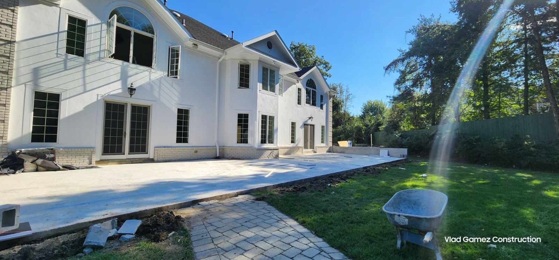 black and white bed linen