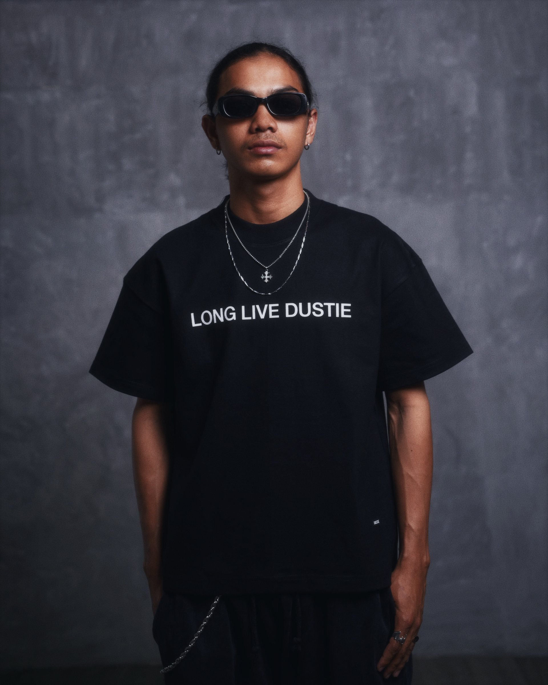 black and white bed linen