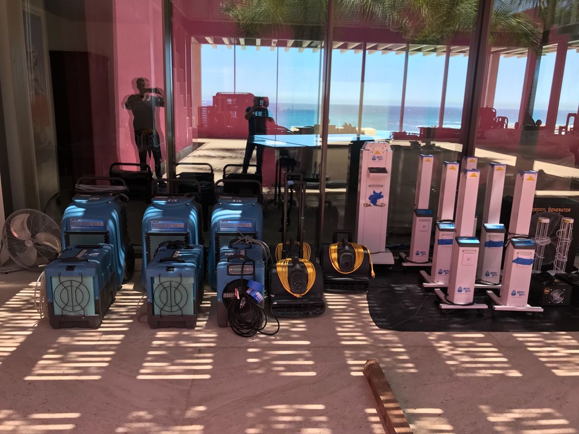 black and white bed linen