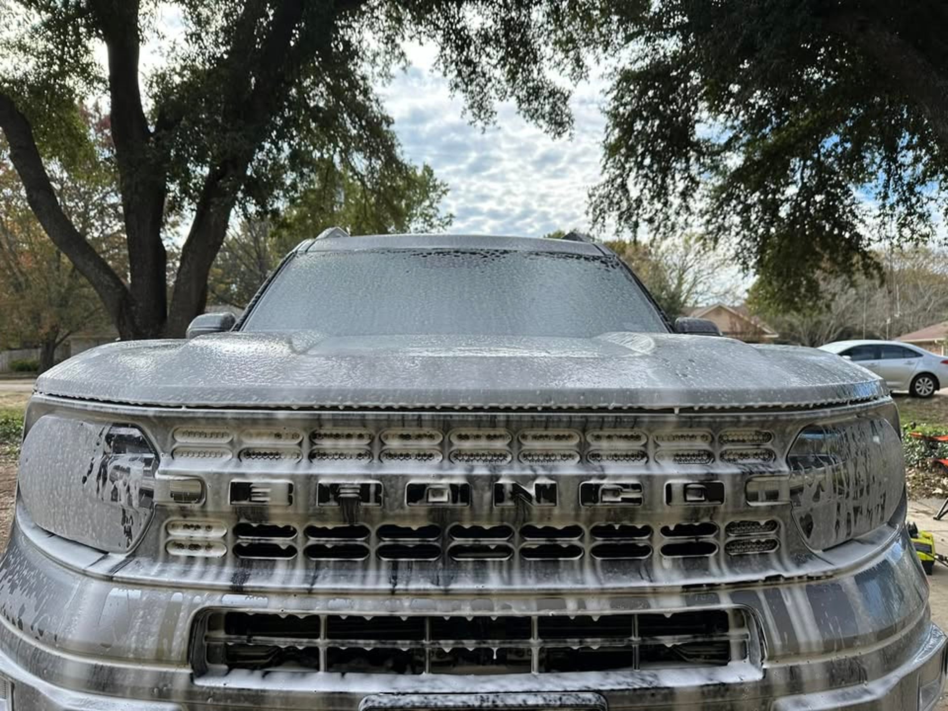 gray computer monitor