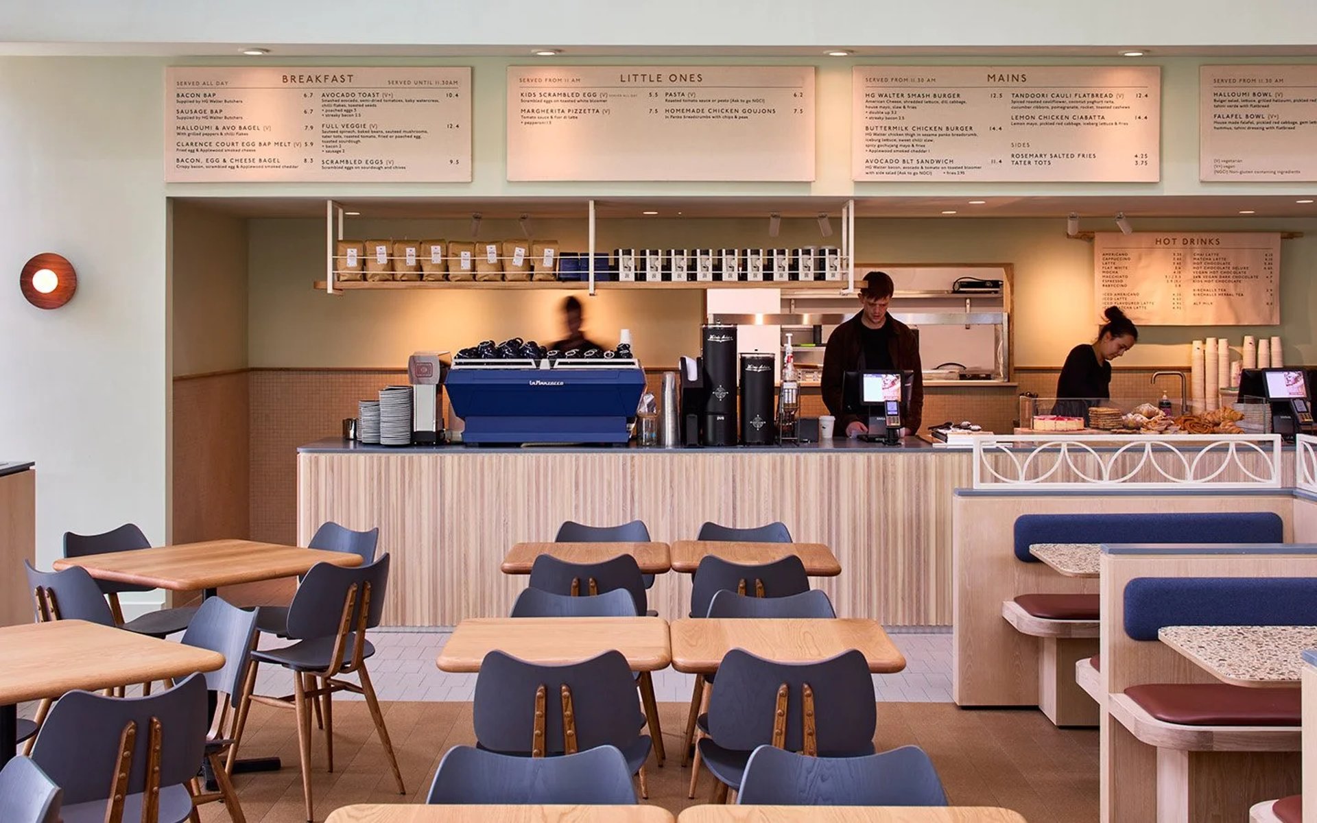 gray computer monitor