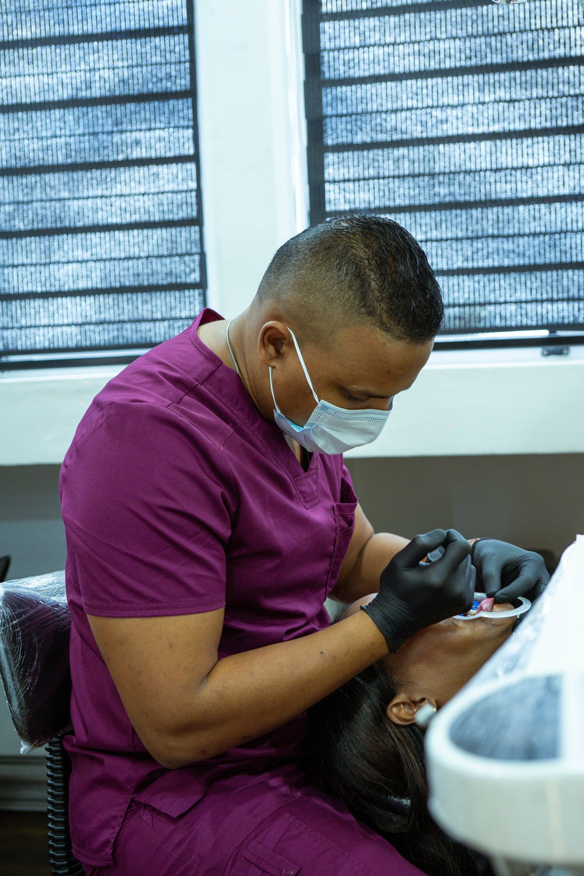 black and white bed linen