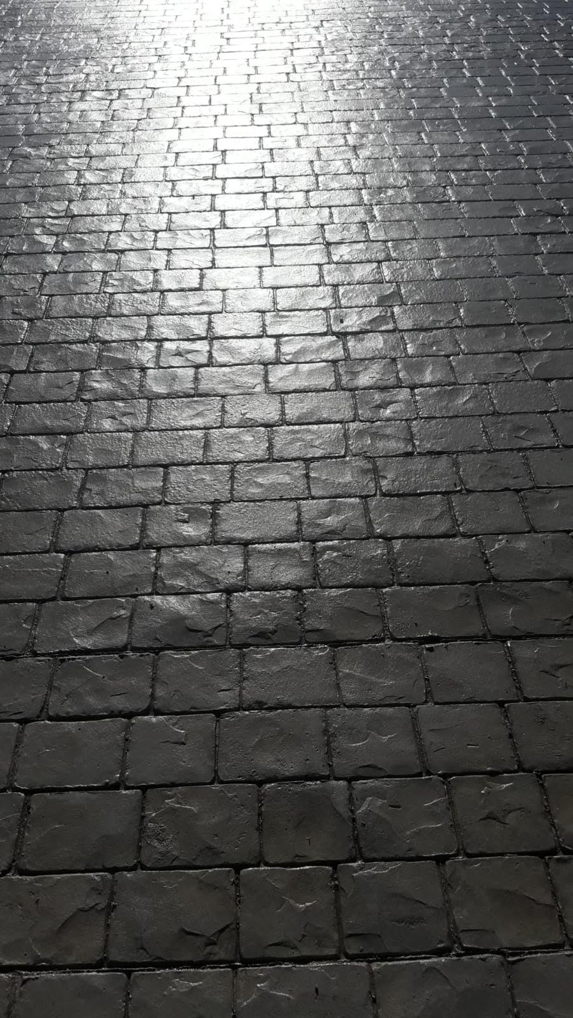 gray computer monitor