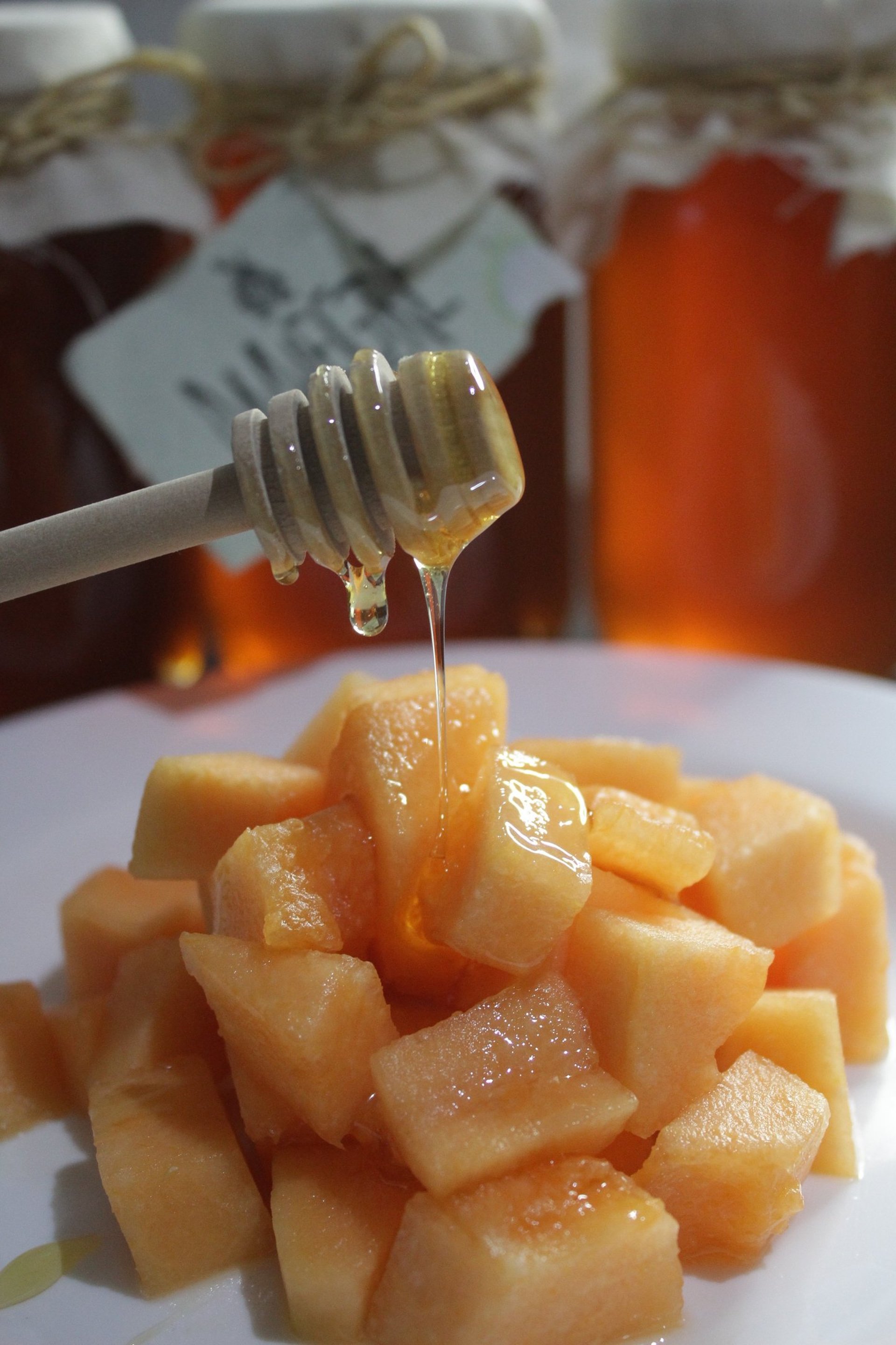 gray computer monitor