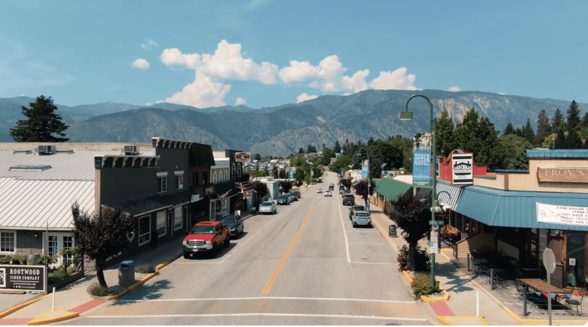 black and white bed linen