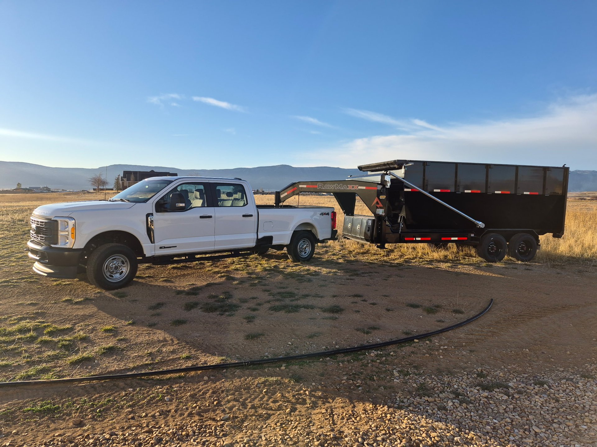 black and white bed linen