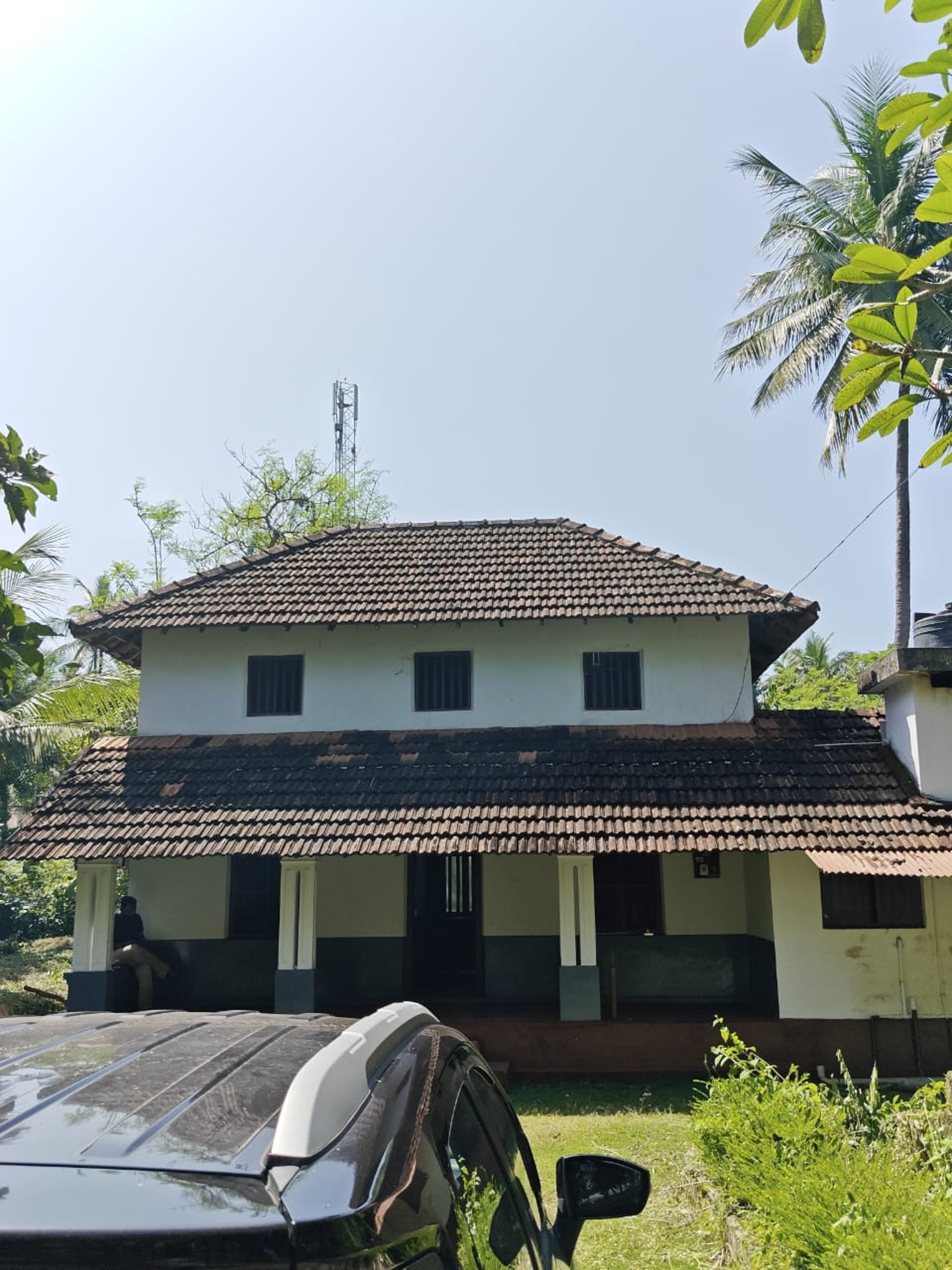 black and white bed linen