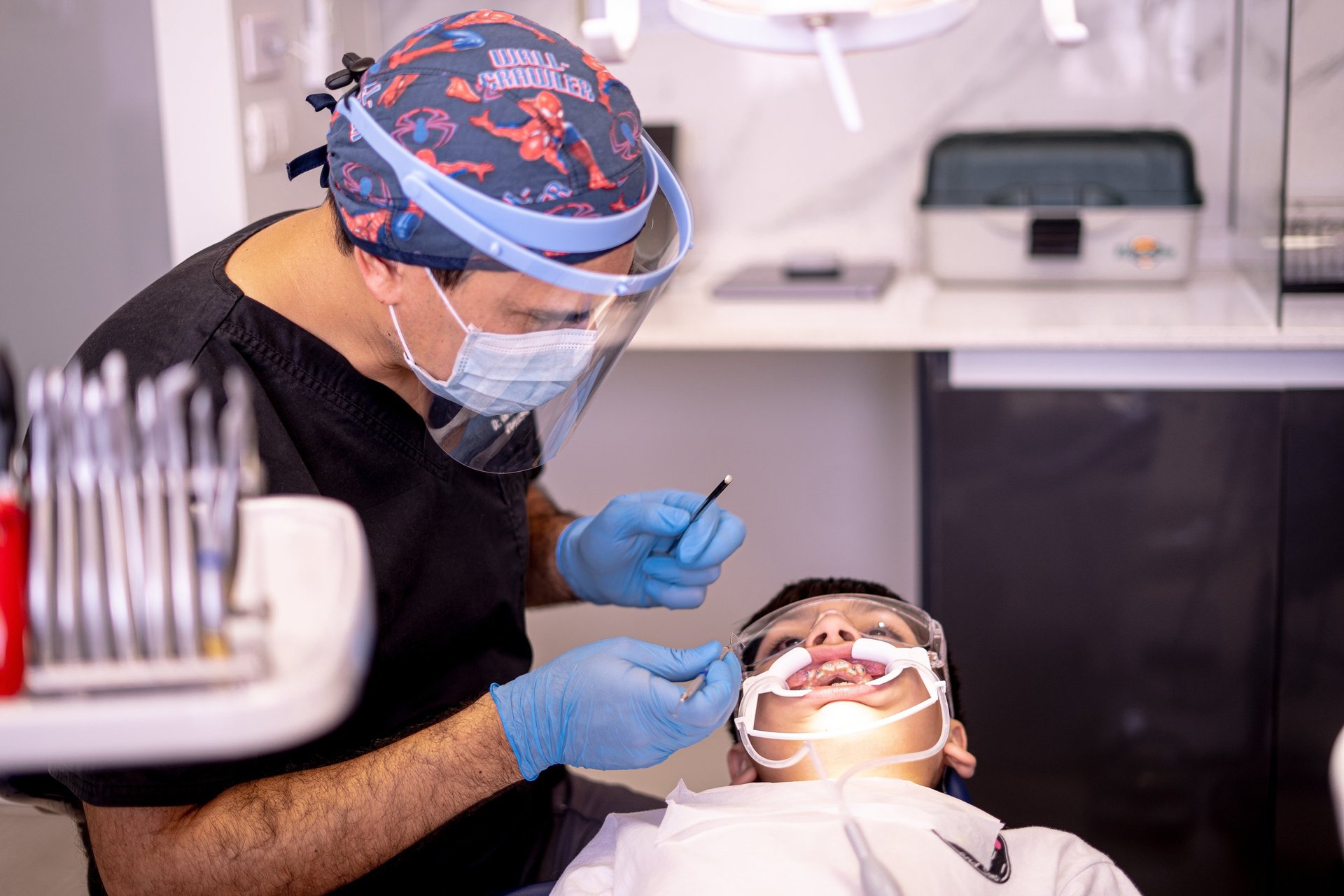 black and white bed linen