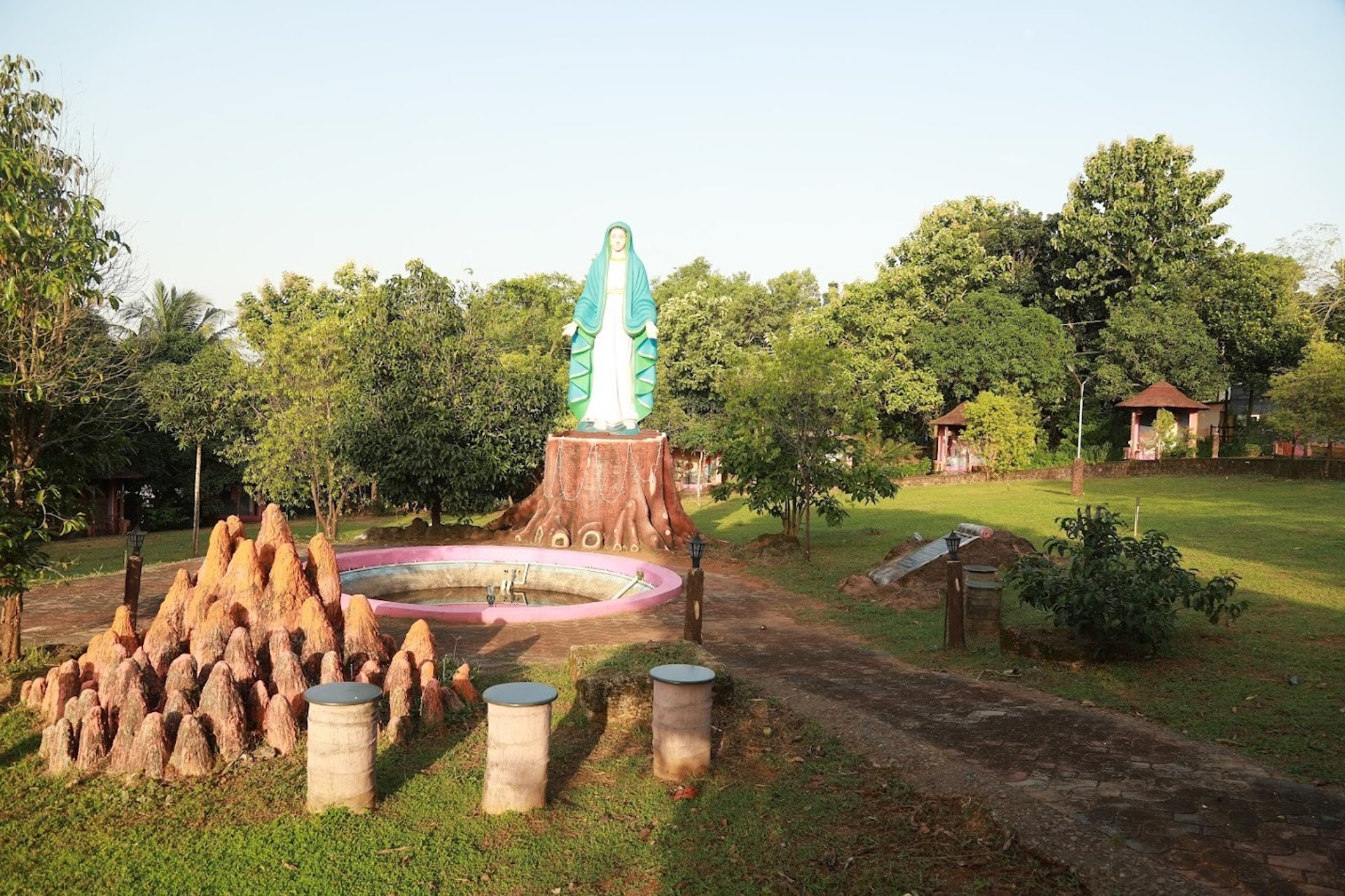 black and brown leather padded tub sofa