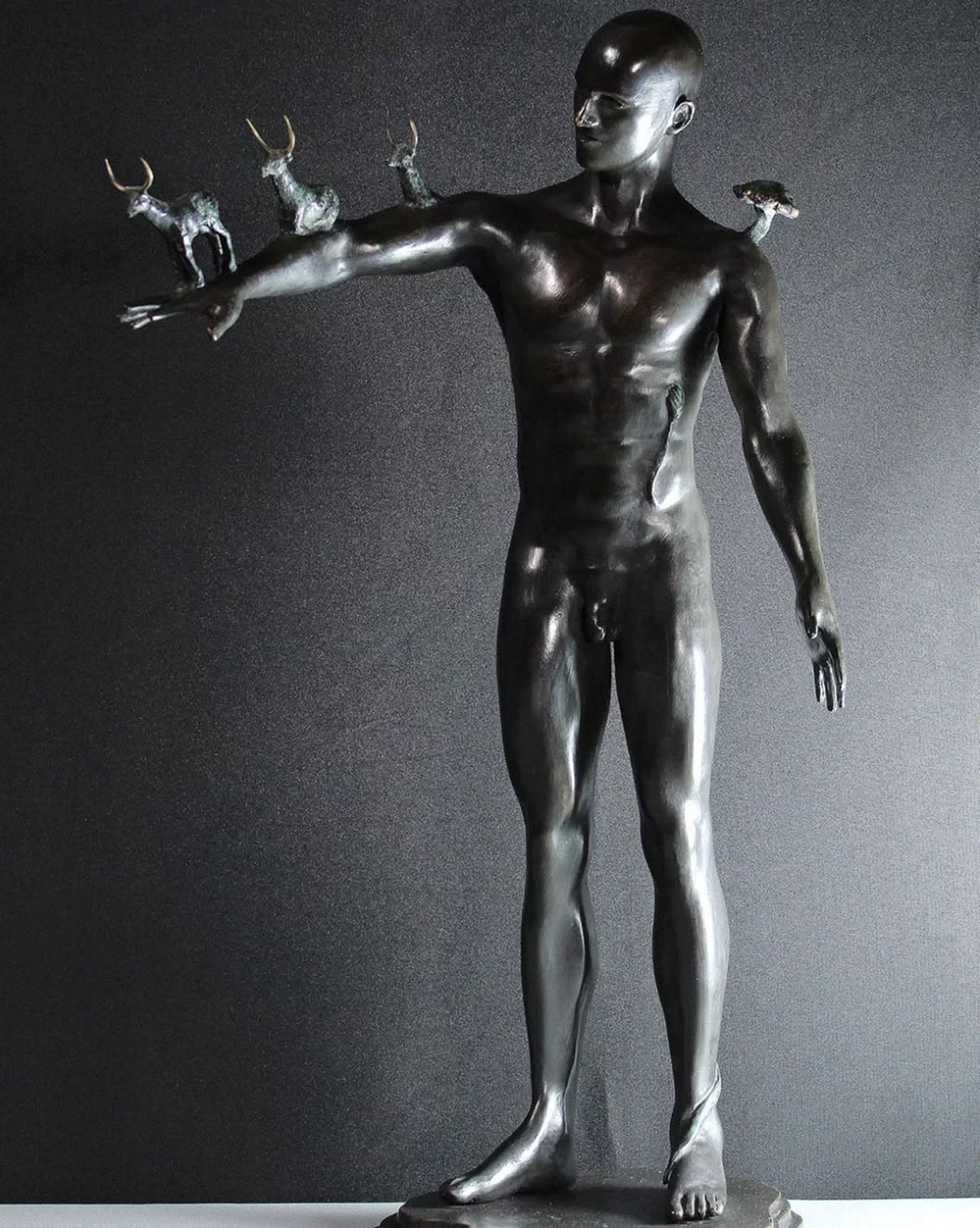 black and white bed linen