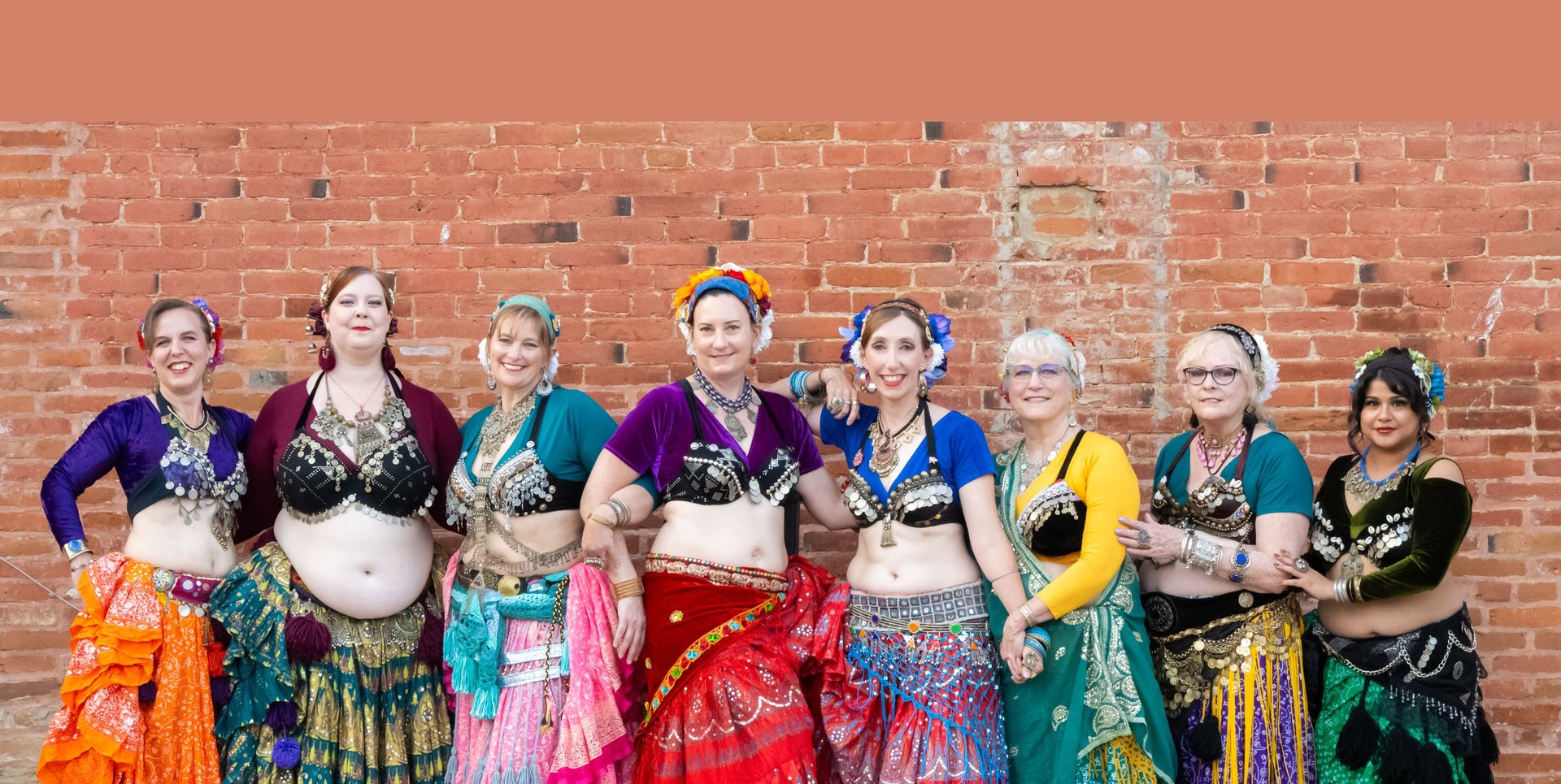 gray computer monitor