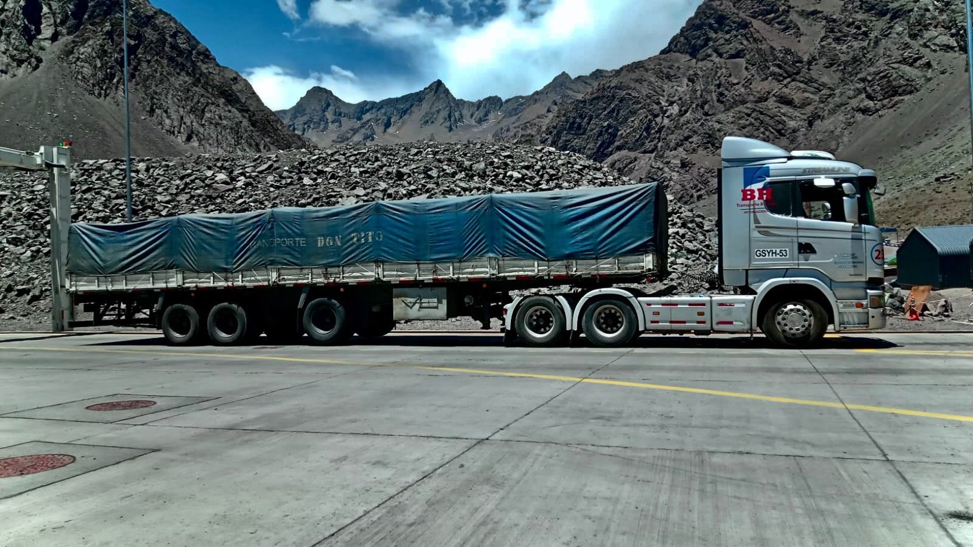 black and brown leather padded tub sofa