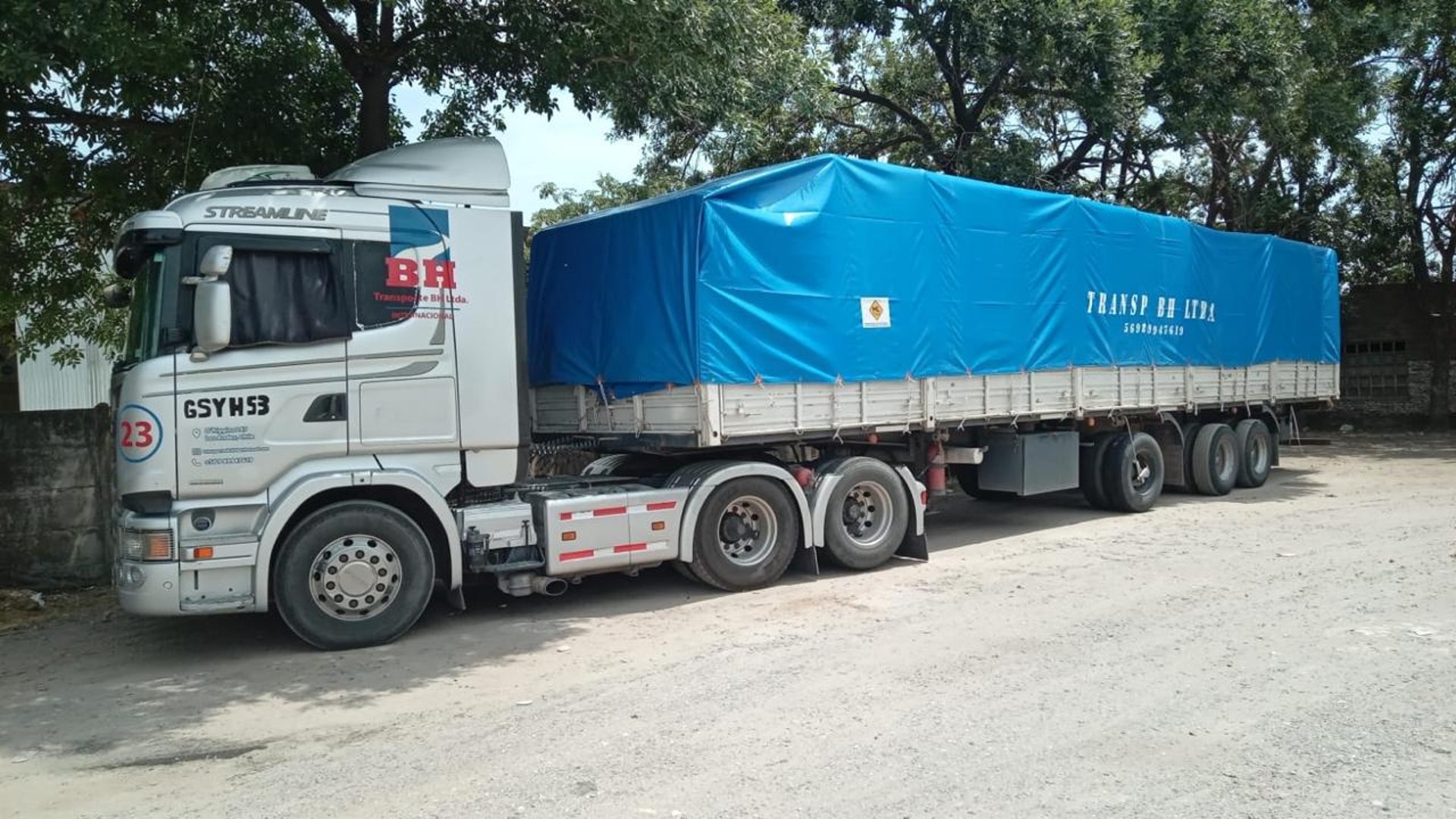 black and brown leather padded tub sofa