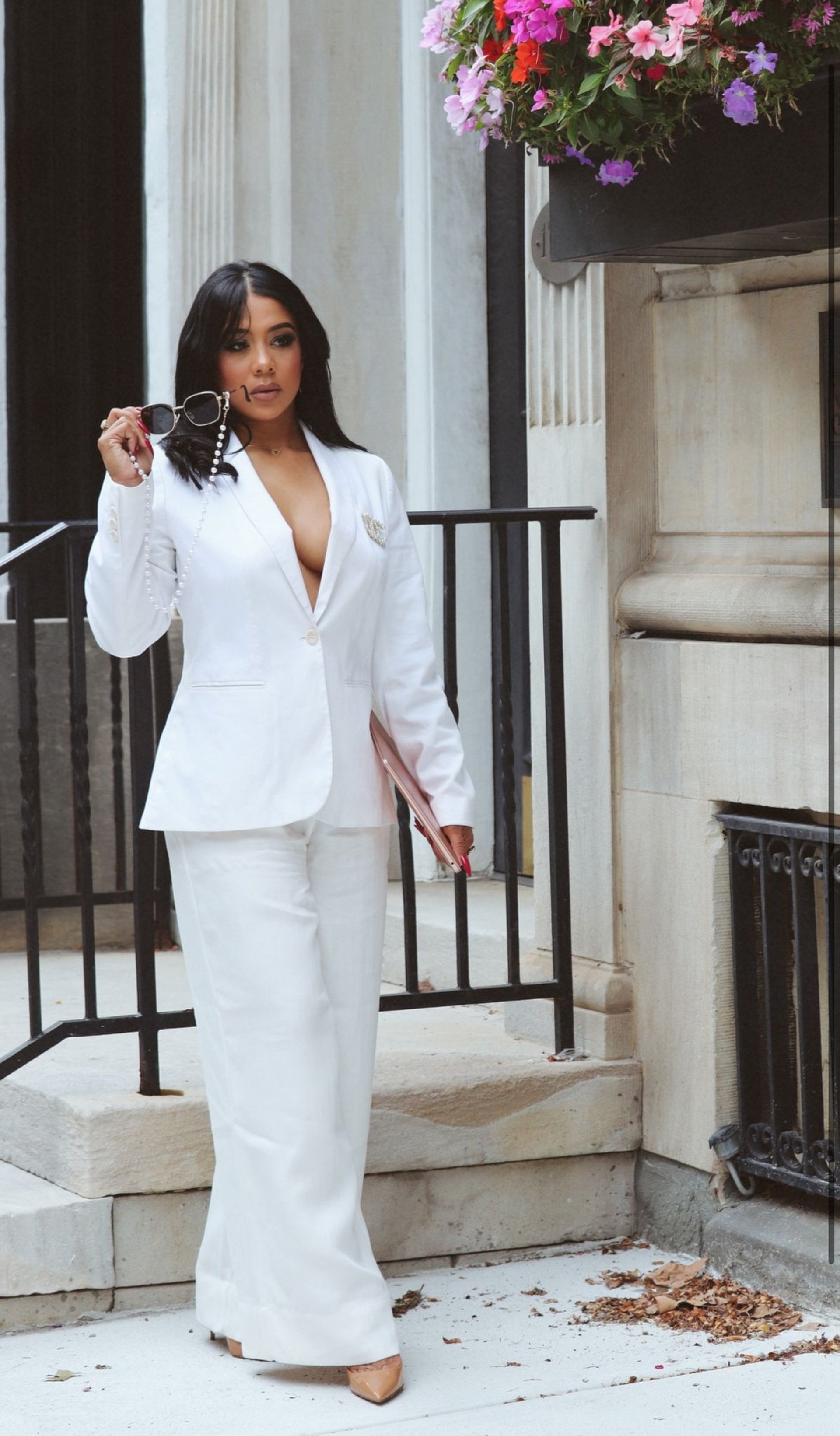 black and white bed linen