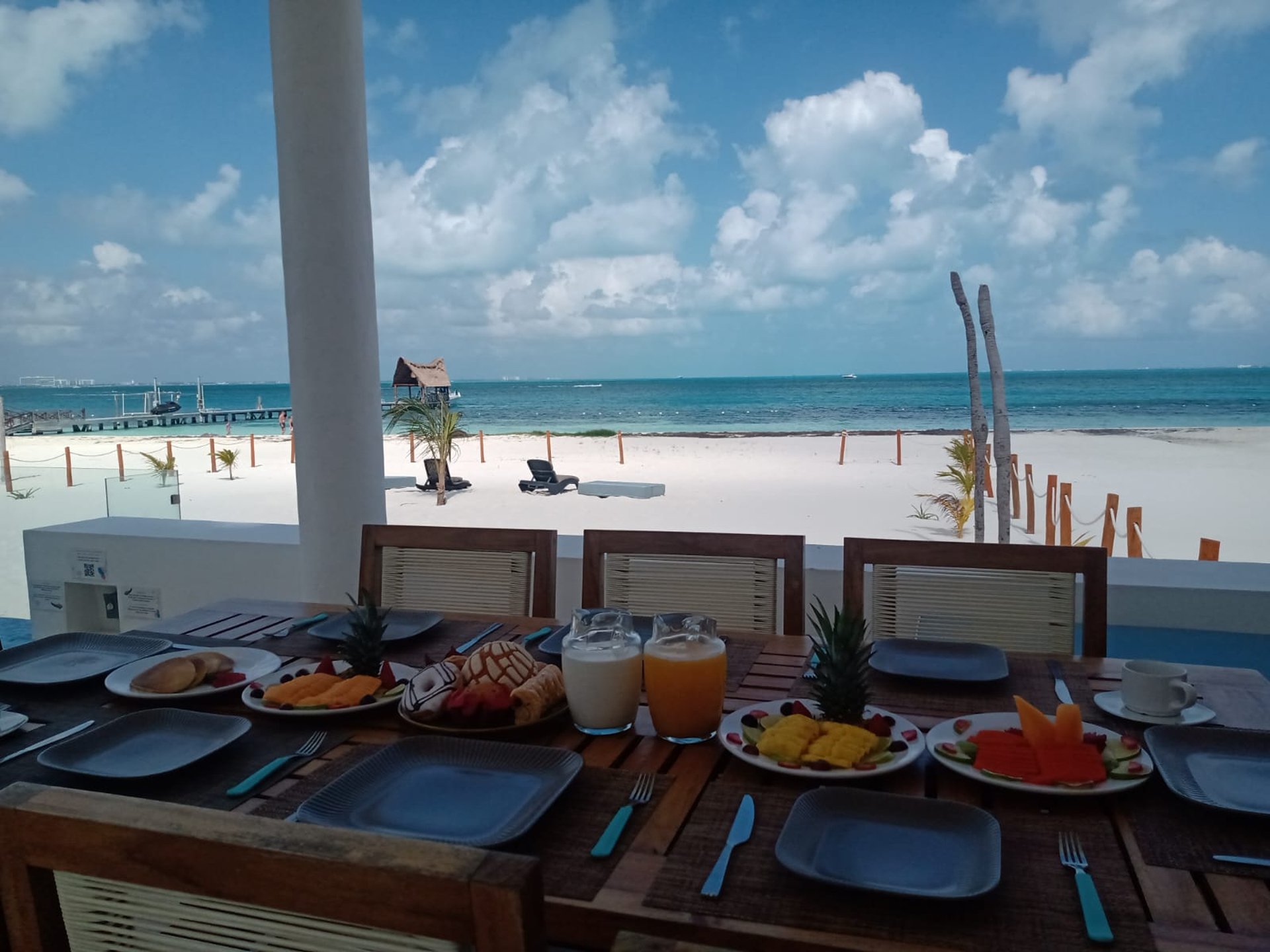 black and brown leather padded tub sofa