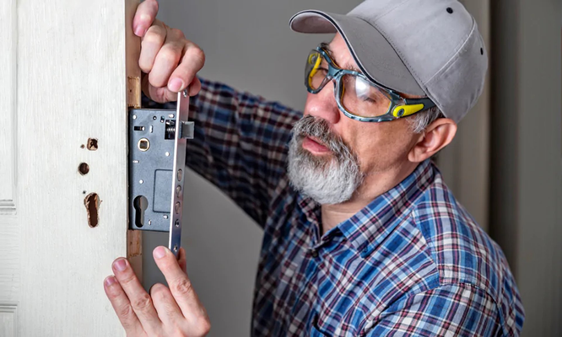 black and white bed linen