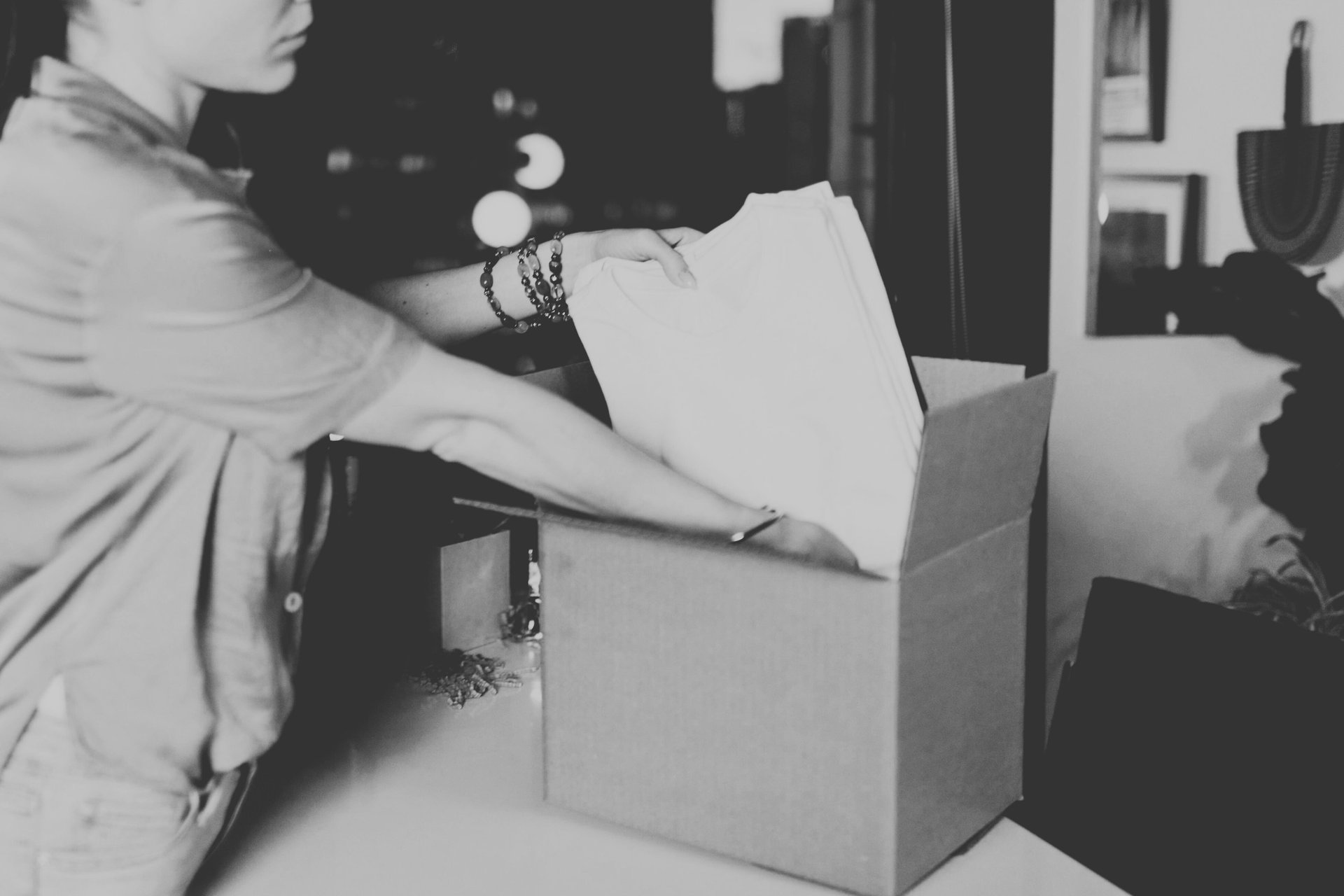 black and white bed linen