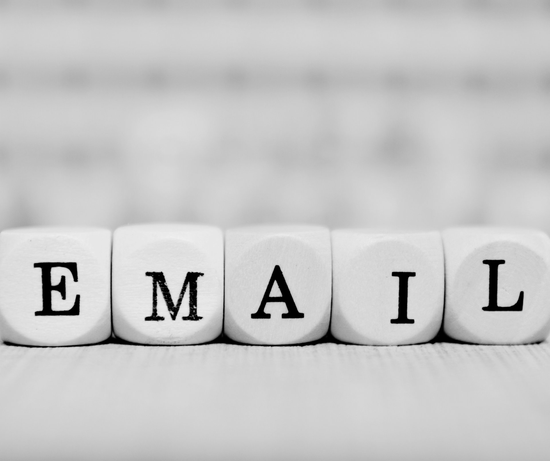 gray computer monitor