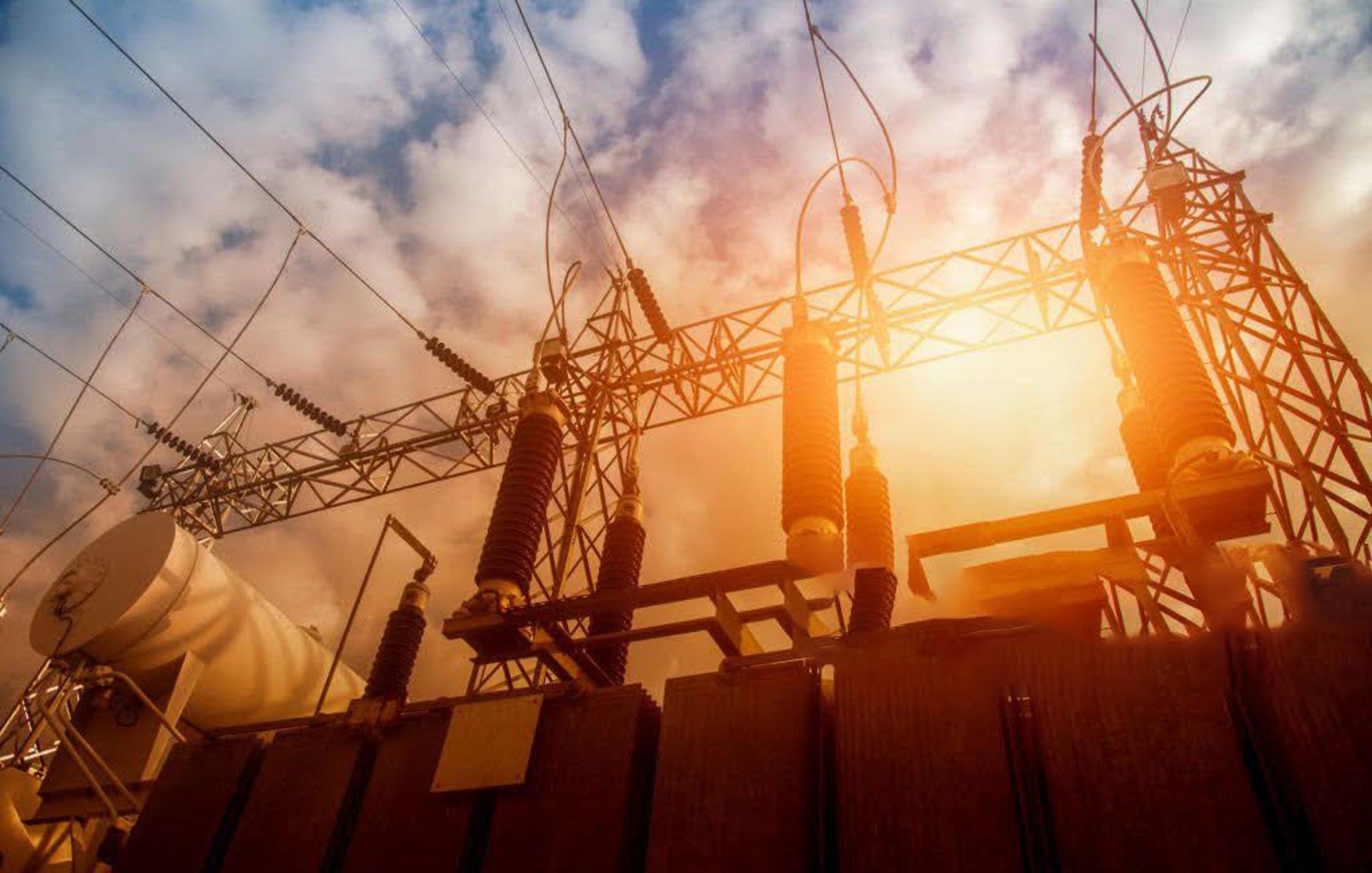black and brown leather padded tub sofa