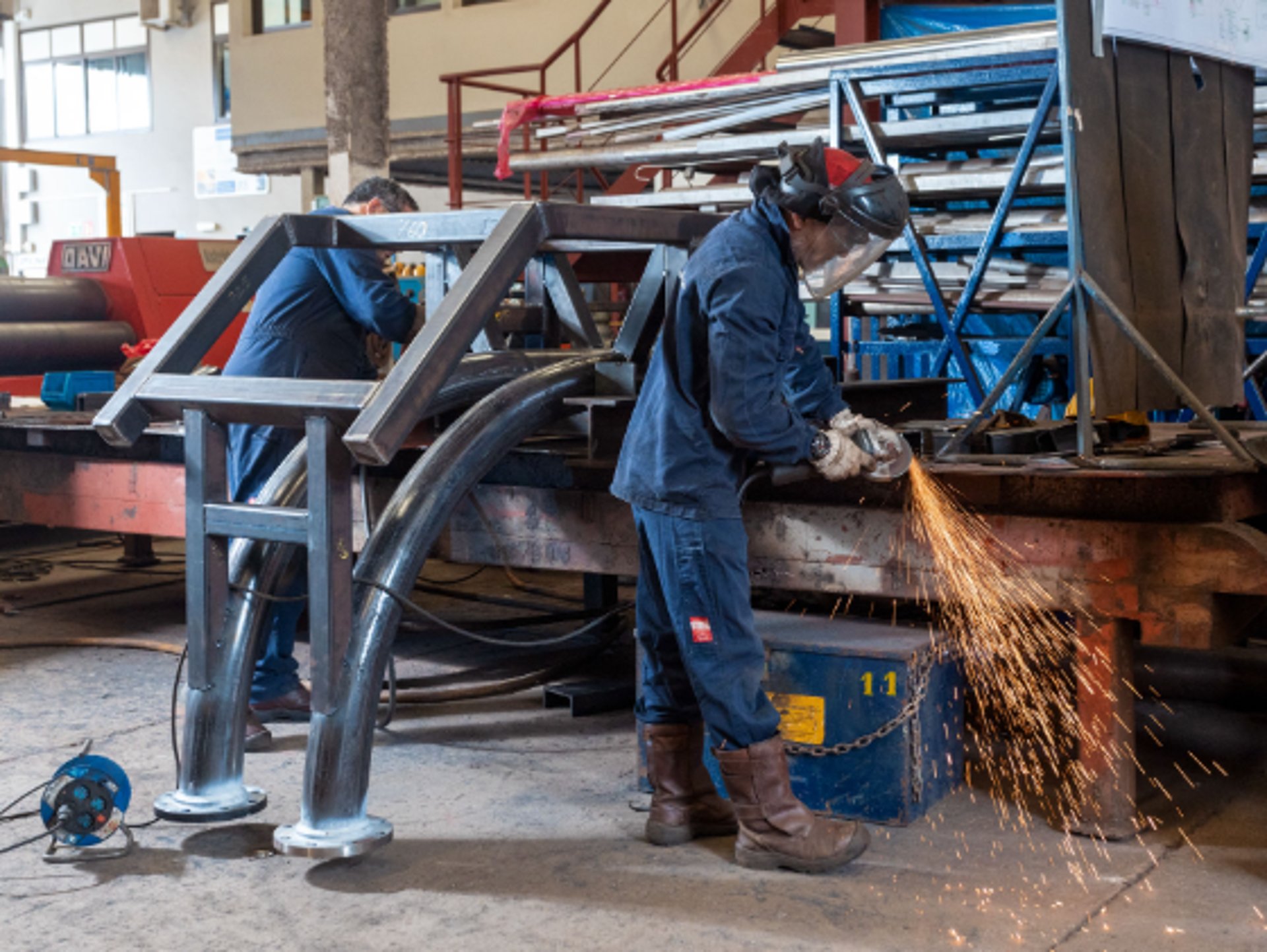 black and white bed linen