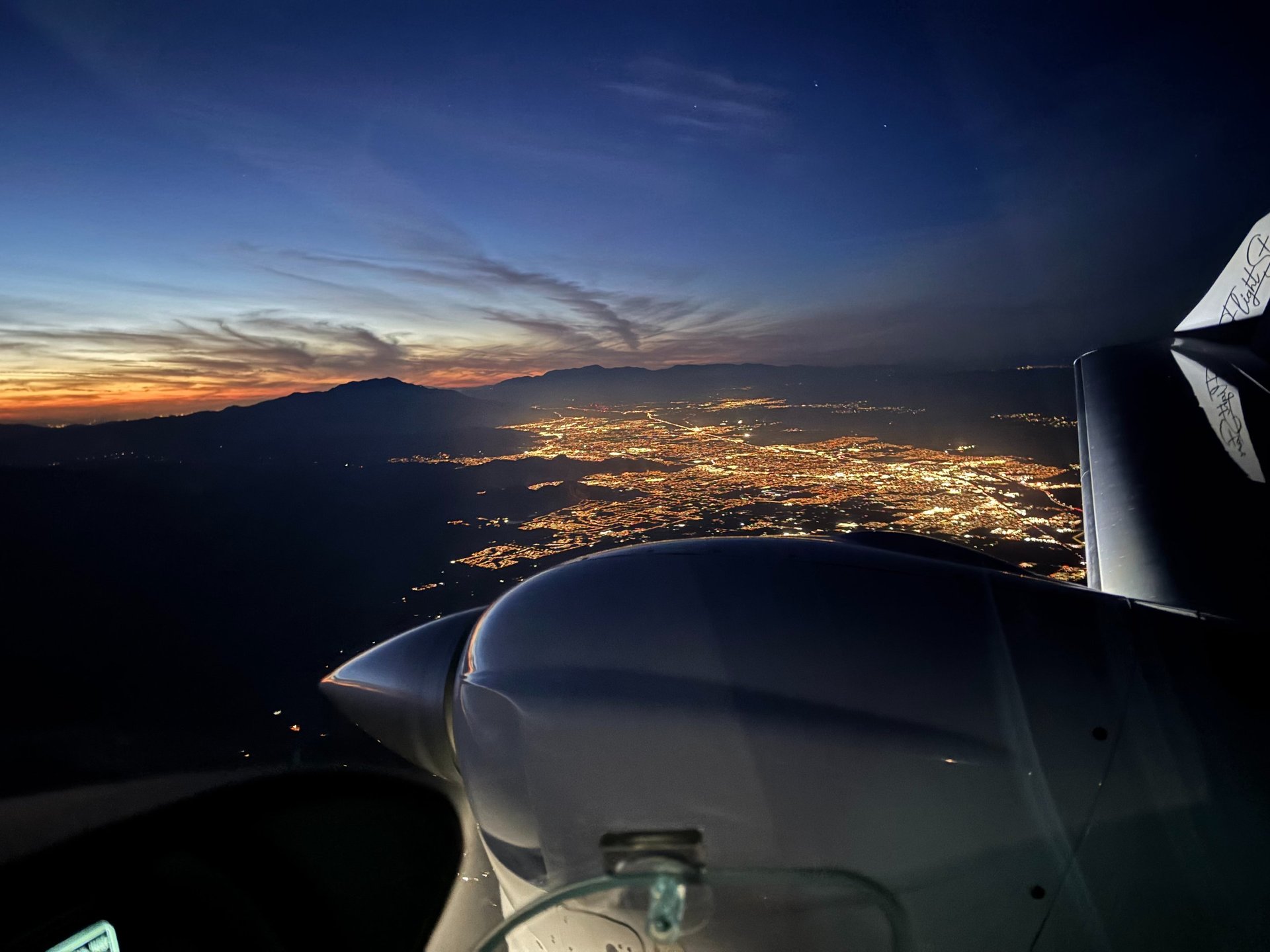 gray computer monitor